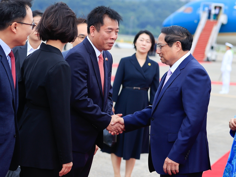 To&agrave;n cảnh lễ đ&oacute;n ch&iacute;nh thức Thủ tướng Phạm Minh Ch&iacute;nh v&agrave; phu nh&acirc;n tại H&agrave;n Quốc- Ảnh 7.