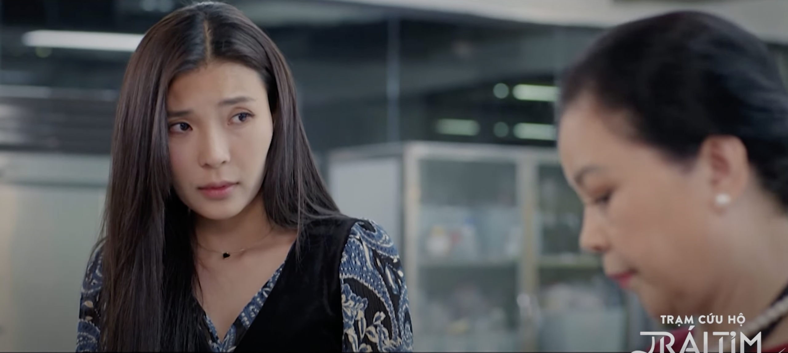 Mẹ Nam đ&atilde; gặp chồng cũ của Đ&igrave;nh để &ldquo;điều tra&rdquo; về bạn g&aacute;i của con trai.