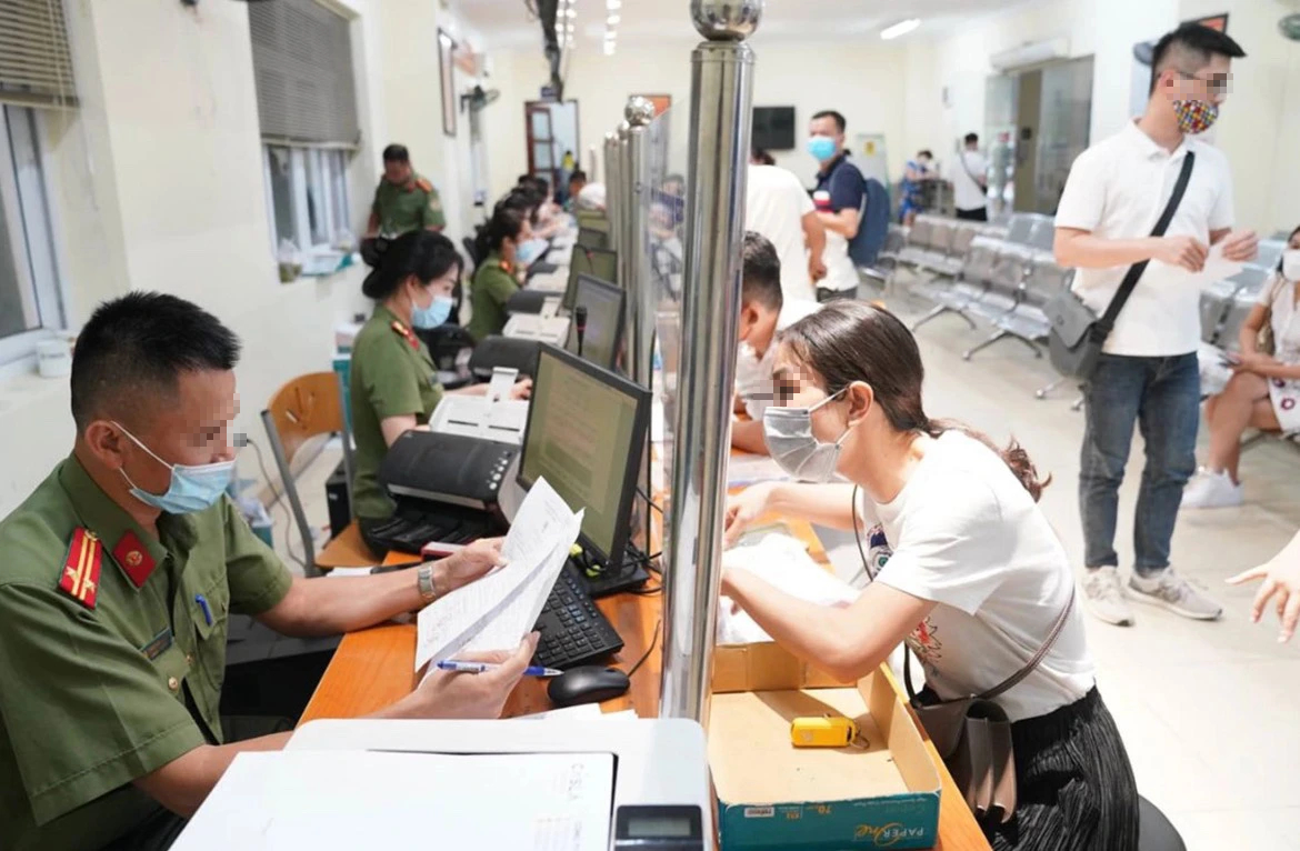 Đề nghị tạm ho&atilde;n xuất cảnh 5 gi&aacute;m đốc do chưa nộp thuế- Ảnh 1.
