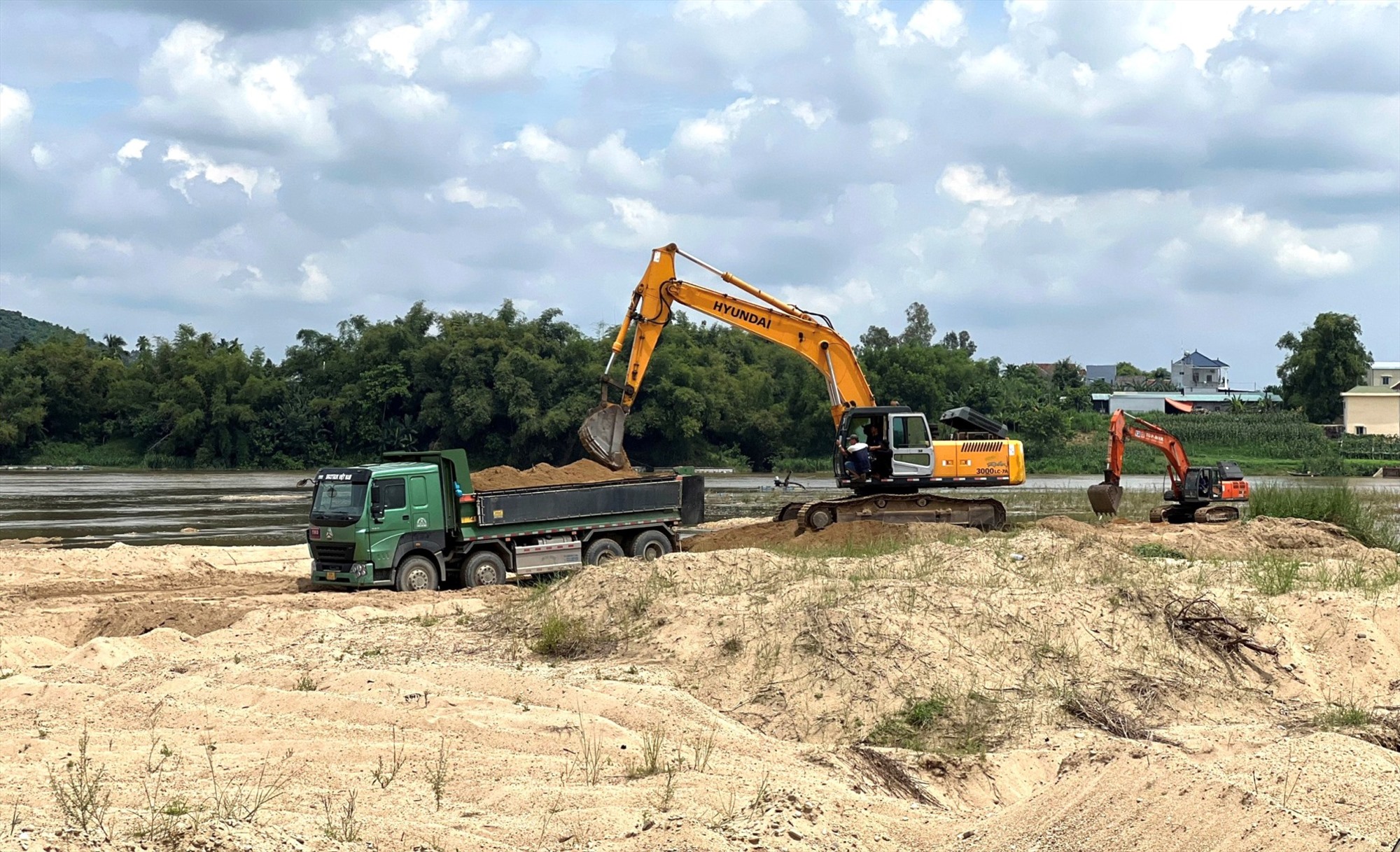Quảng Ng&atilde;i sắp đấu gi&aacute; 48 mỏ kho&aacute;ng sản- Ảnh 1.