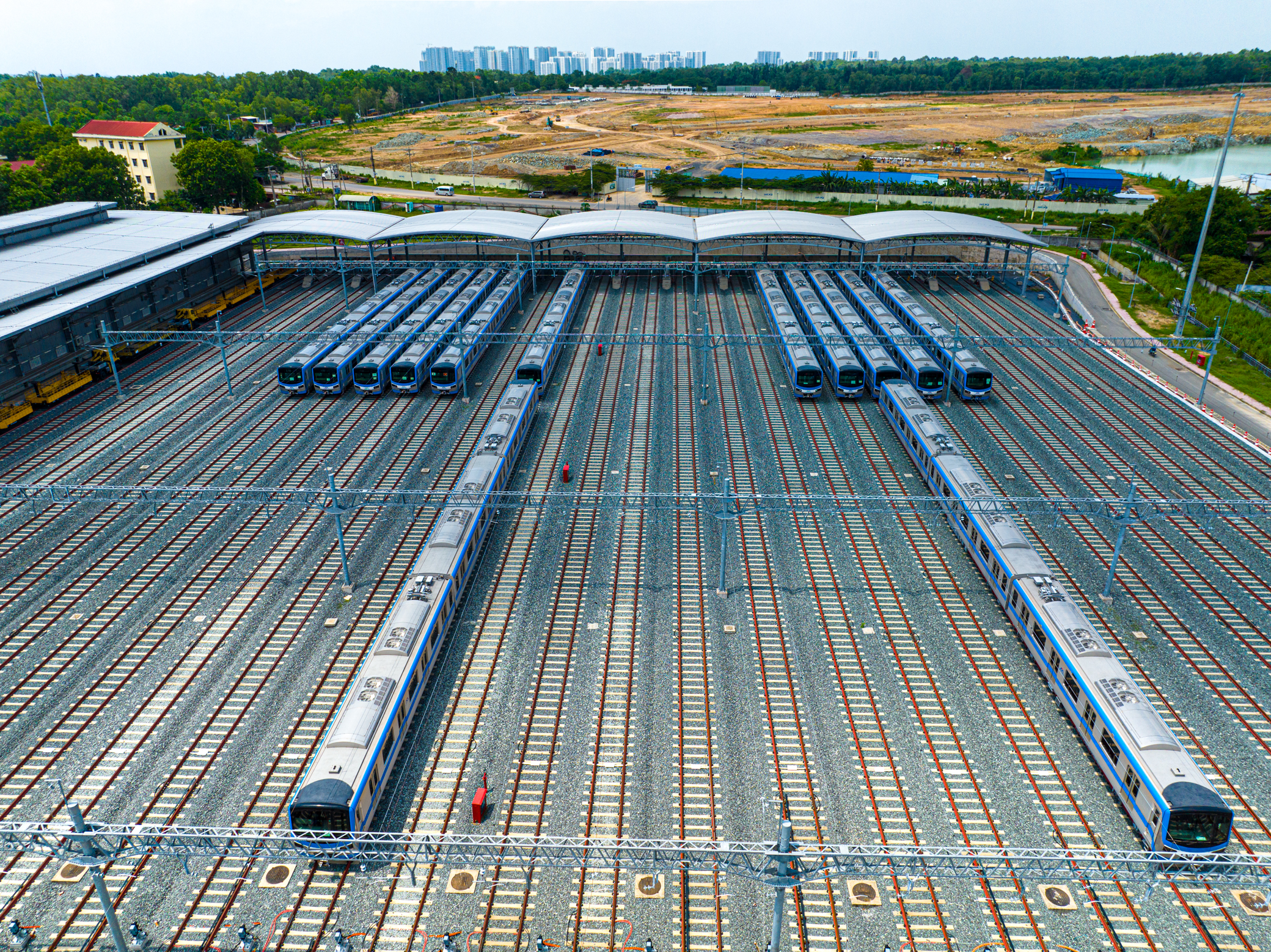 Cận cảnh depot tuyến metro số 1 đã thành hình- Ảnh 6. Cận cảnh depot tuyến metro số 1 đã thành hình- Ảnh 6.