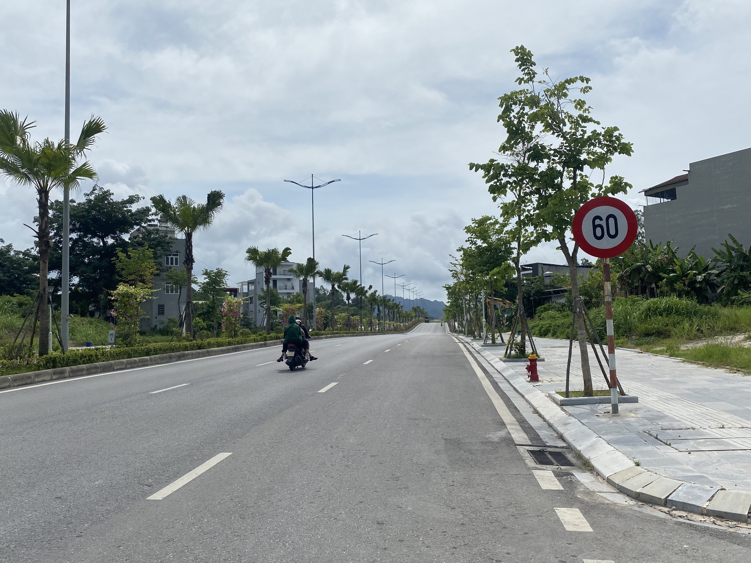 Điều chỉnh tốc độ tối đa tr&ecirc;n đường bao biển Hạ Long - Cẩm Phả l&ecirc;n 80km/h- Ảnh 3.