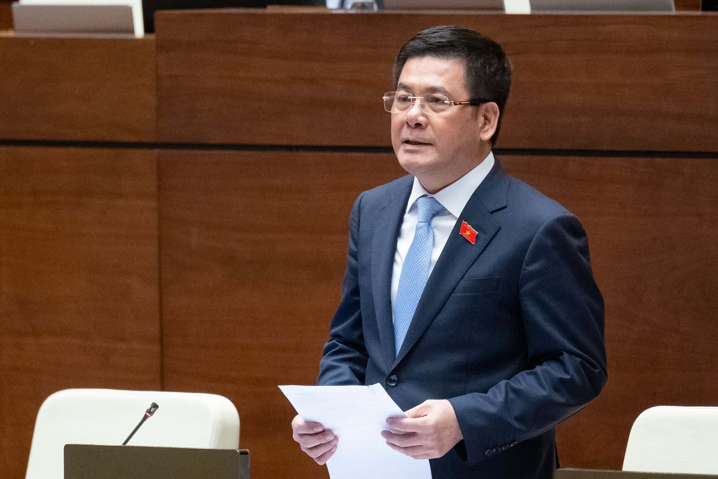 ĐBQH truy tr&aacute;ch nhiệm phối hợp xử l&yacute; r&aacute;c thải điện tử của c&aacute;c bộ- Ảnh 2.