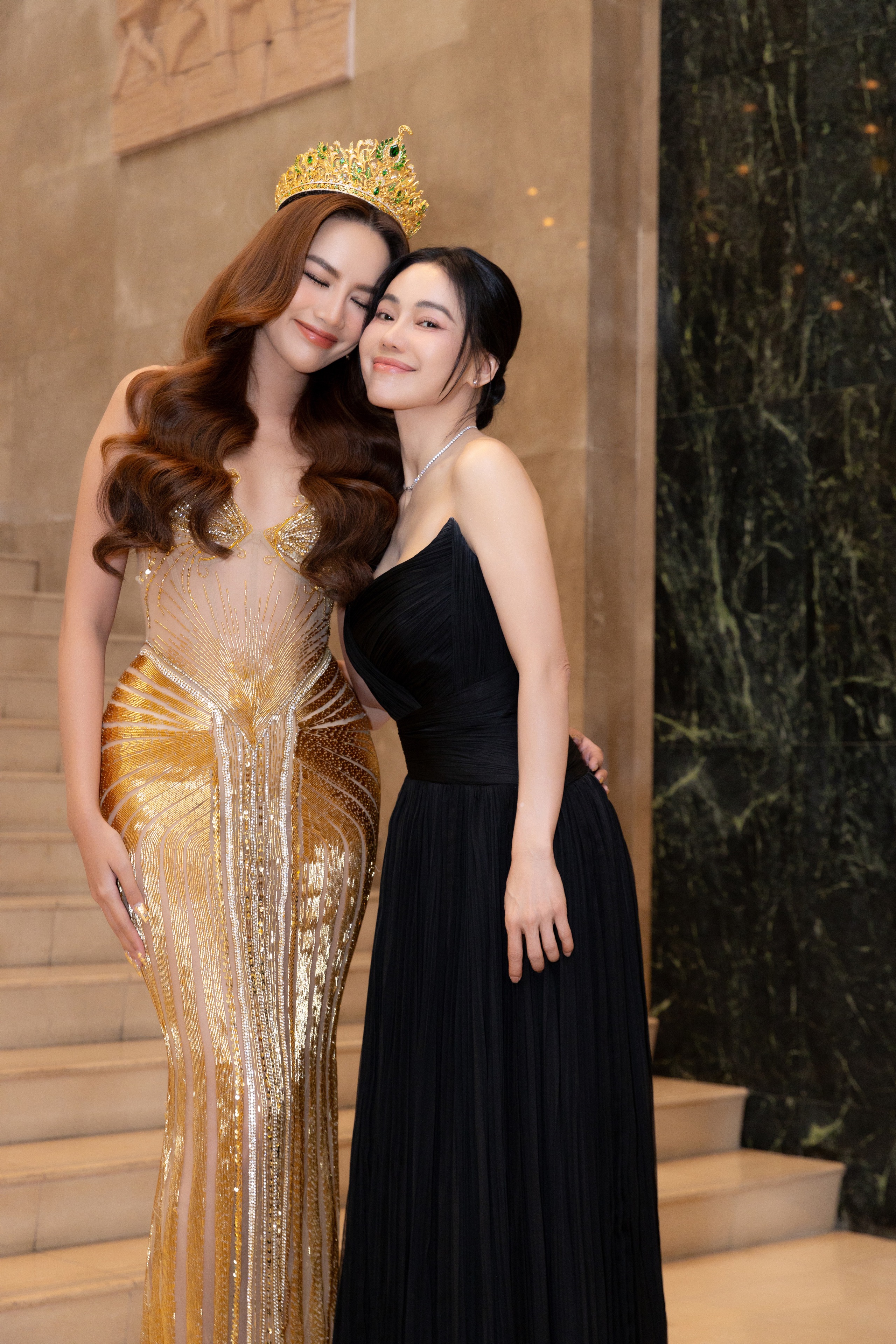 Ngỡ ng&agrave;ng trước nhan sắc kh&ocirc;ng tuổi của "b&agrave; tr&ugrave;m" c&aacute;c hoa hậu Việt Nam- Ảnh 4.