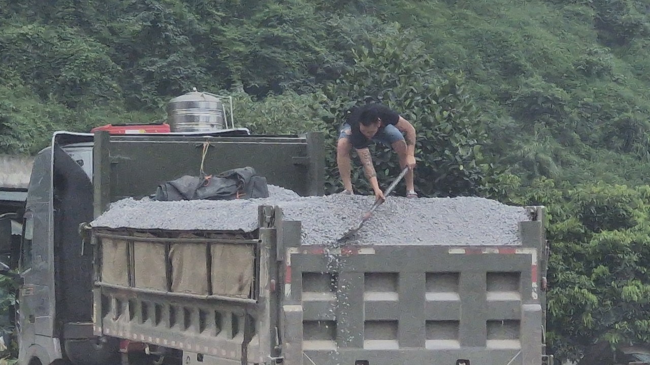Hết thời hạn, nhiều mỏ đá tại Thái Nguyên vẫn chưa lắp đặt trạm cân- Ảnh 2. Hết thời hạn, nhiều mỏ đá tại Thái Nguyên vẫn chưa lắp đặt trạm cân- Ảnh 2.