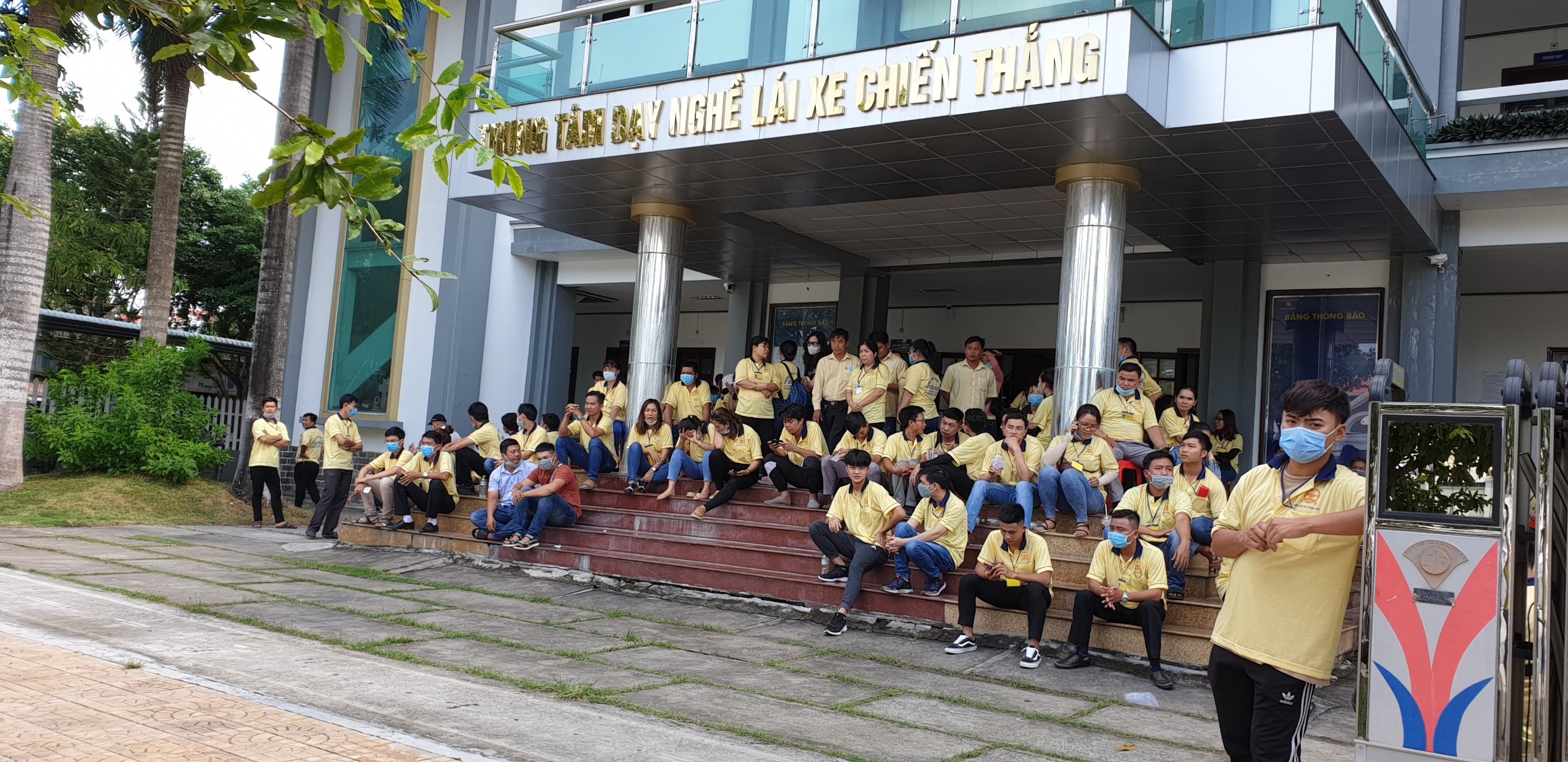 Cấp, đổi giấy ph&eacute;p l&aacute;i xe ở Cần Thơ vẫn li&ecirc;n tục, kh&ocirc;ng bị gi&aacute;n đoạn- Ảnh 1.