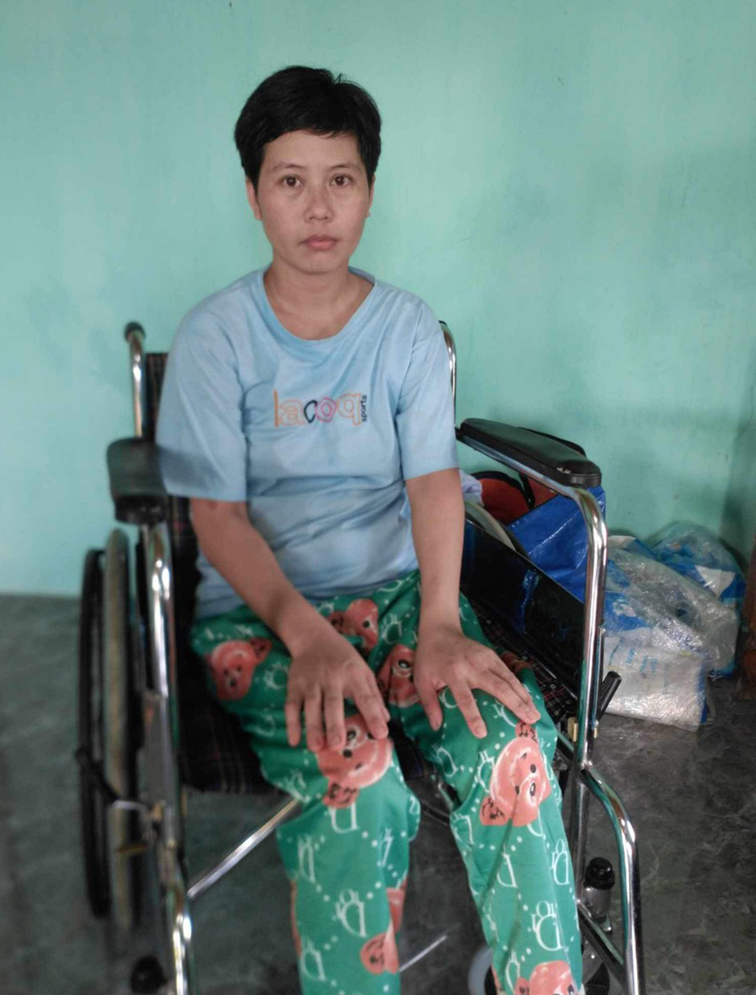 Nỗi đau hai đứa trẻ mất bố, mẹ liệt giường do tai nạn- Ảnh 2.