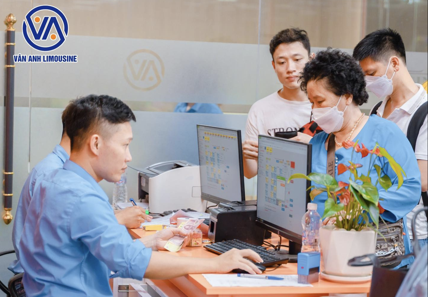 Du lịch Sầm Sơn, h&agrave;nh kh&aacute;ch h&agrave;o hứng trải nghiệm &ldquo;cung điện di dộng&rdquo;- Ảnh 6.