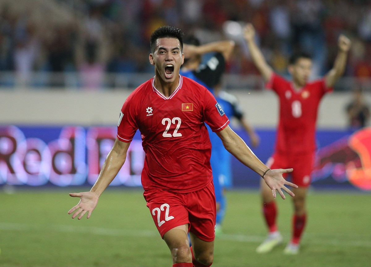 Kịch bản n&agrave;o gi&uacute;p tuyển Việt Nam t&aacute;i hiện kỳ t&iacute;ch thời thầy Park ở v&ograve;ng loại World Cup? - Ảnh 1.