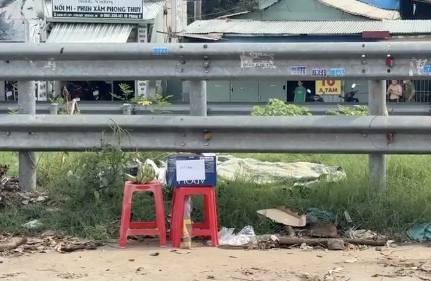 Bị tàu hỏa tông, cụ ông 67 tuổi tử vong tại chỗ- Ảnh 1. Bị tàu hỏa tông, cụ ông 67 tuổi tử vong tại chỗ- Ảnh 1.