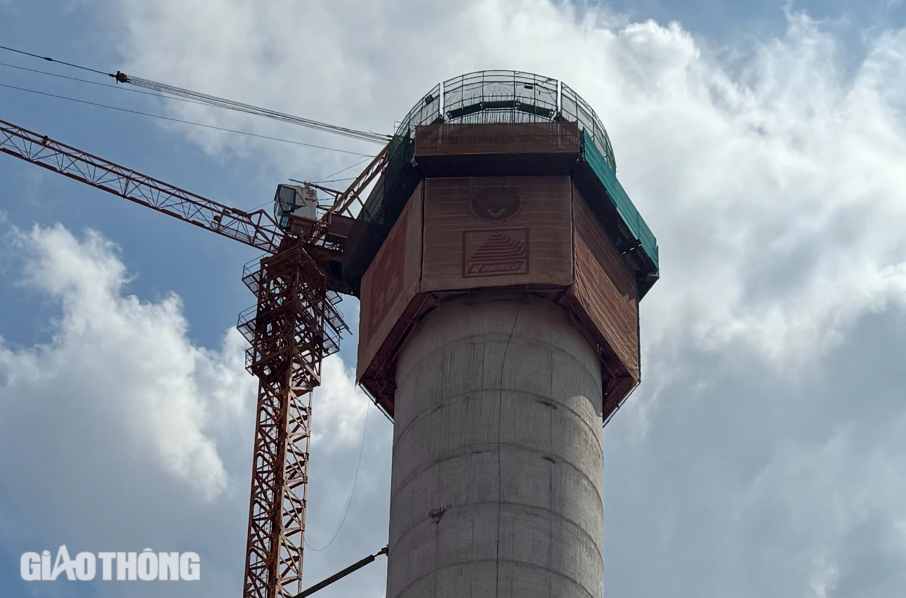 Th&aacute;p kh&ocirc;ng lưu s&acirc;n bay Long Th&agrave;nh vượt tiến độ 70 ng&agrave;y, cao hơn 81m- Ảnh 3.