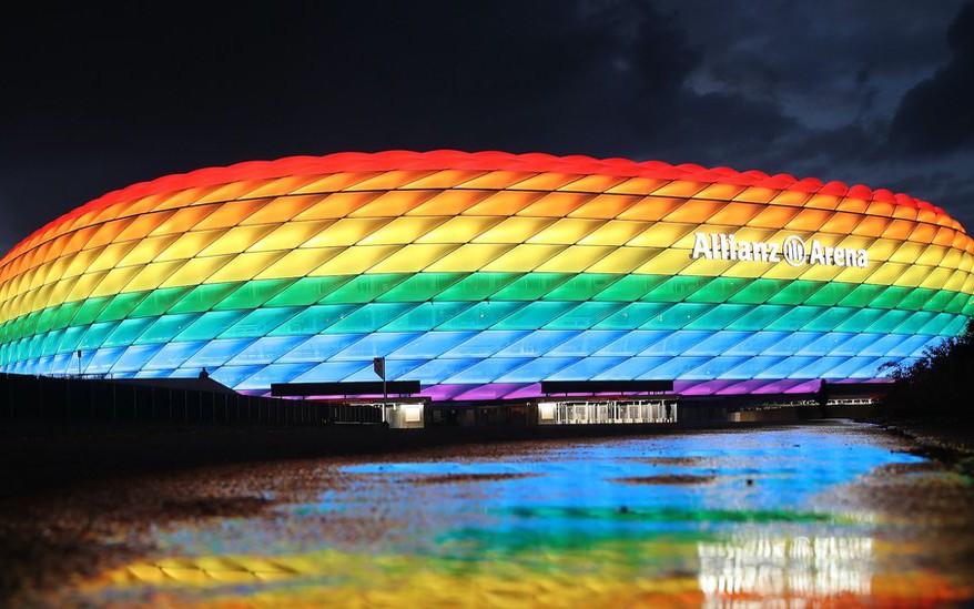 HLV Iraq ra quyết định bất ngờ, tuyển Việt Nam thêm hy vọng gây sốc- Ảnh 1. Chiêm ngưỡng vẻ đẹp lộng lẫy của 10 sân vận động tổ chức EURO 2024