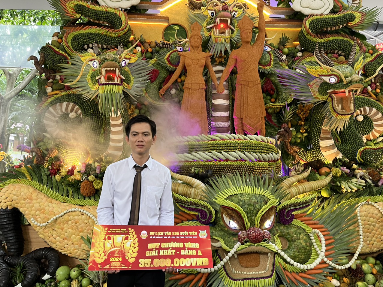 Tạo h&igrave;nh nghệ thuật bằng tr&aacute;i c&acirc;y nhận giải thưởng nửa tỷ đồng- Ảnh 2.