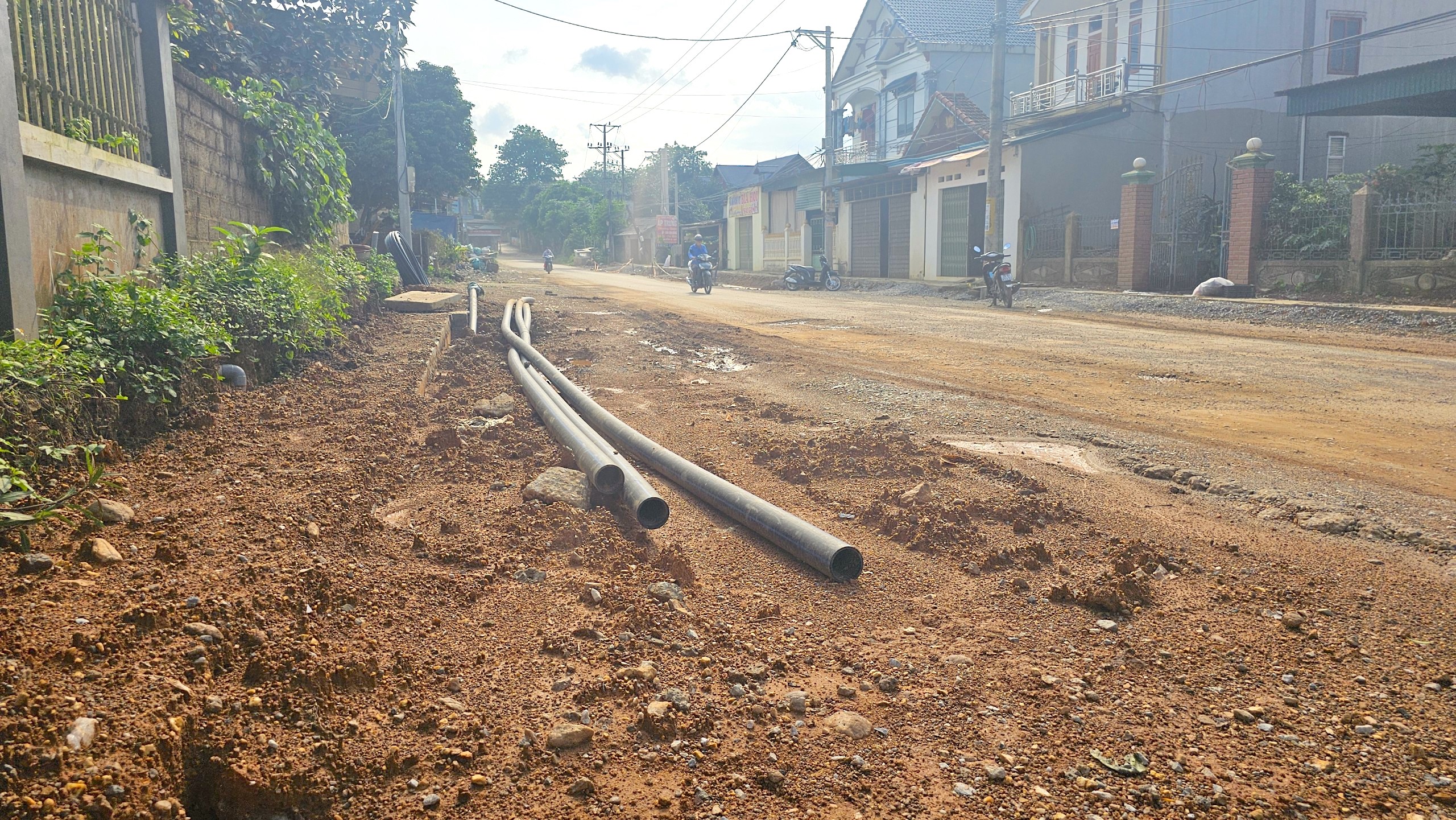 H&agrave; Nội: Dự &aacute;n đường tỉnh 414C thi c&ocirc;ng ẩu, tai nạn chực chờ- Ảnh 2.