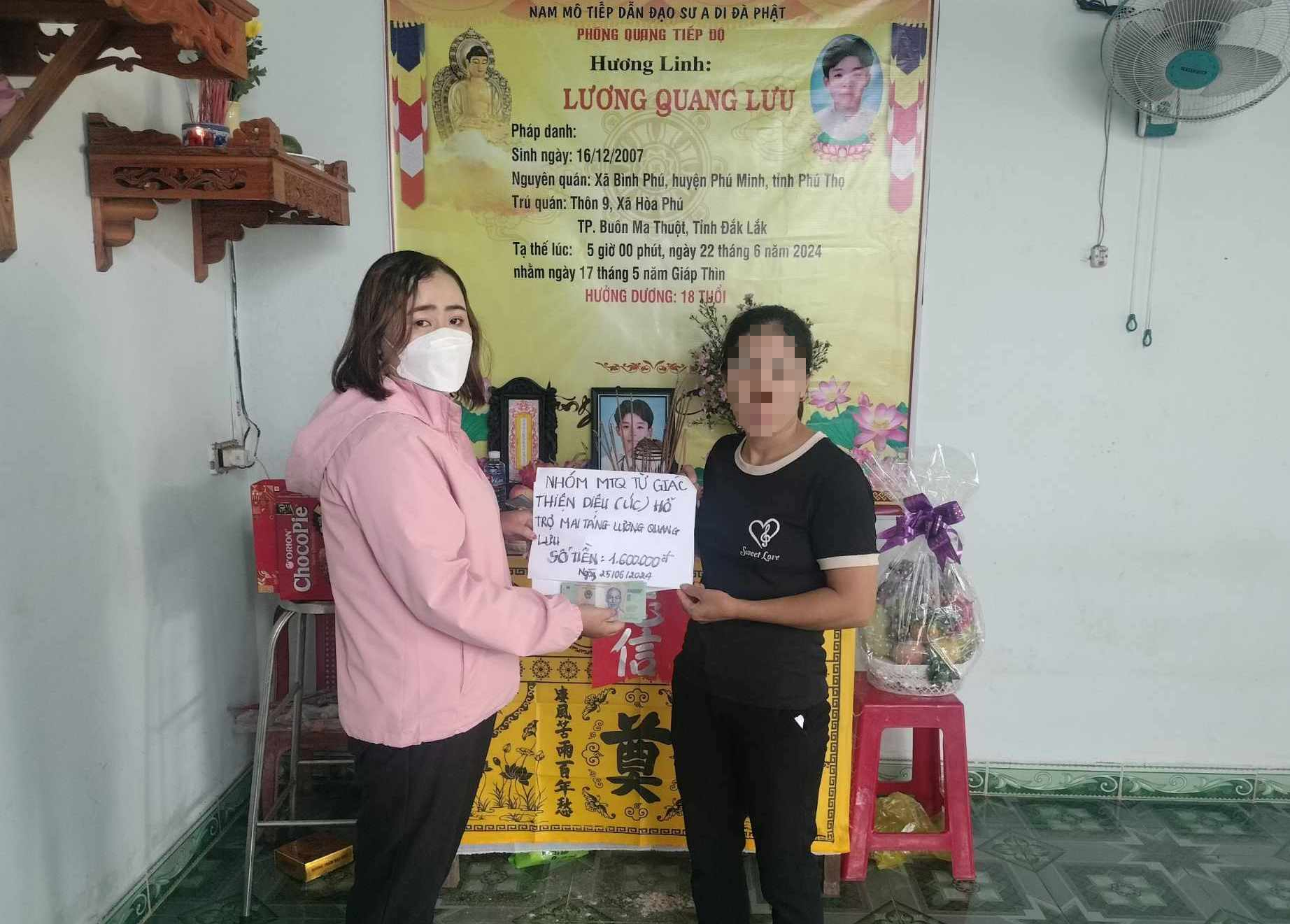 Truy t&igrave;m kẻ chiếm đoạt tiền hỗ trợ của người phụ nữ c&oacute; chồng con thương vong sau tai nạn- Ảnh 1.