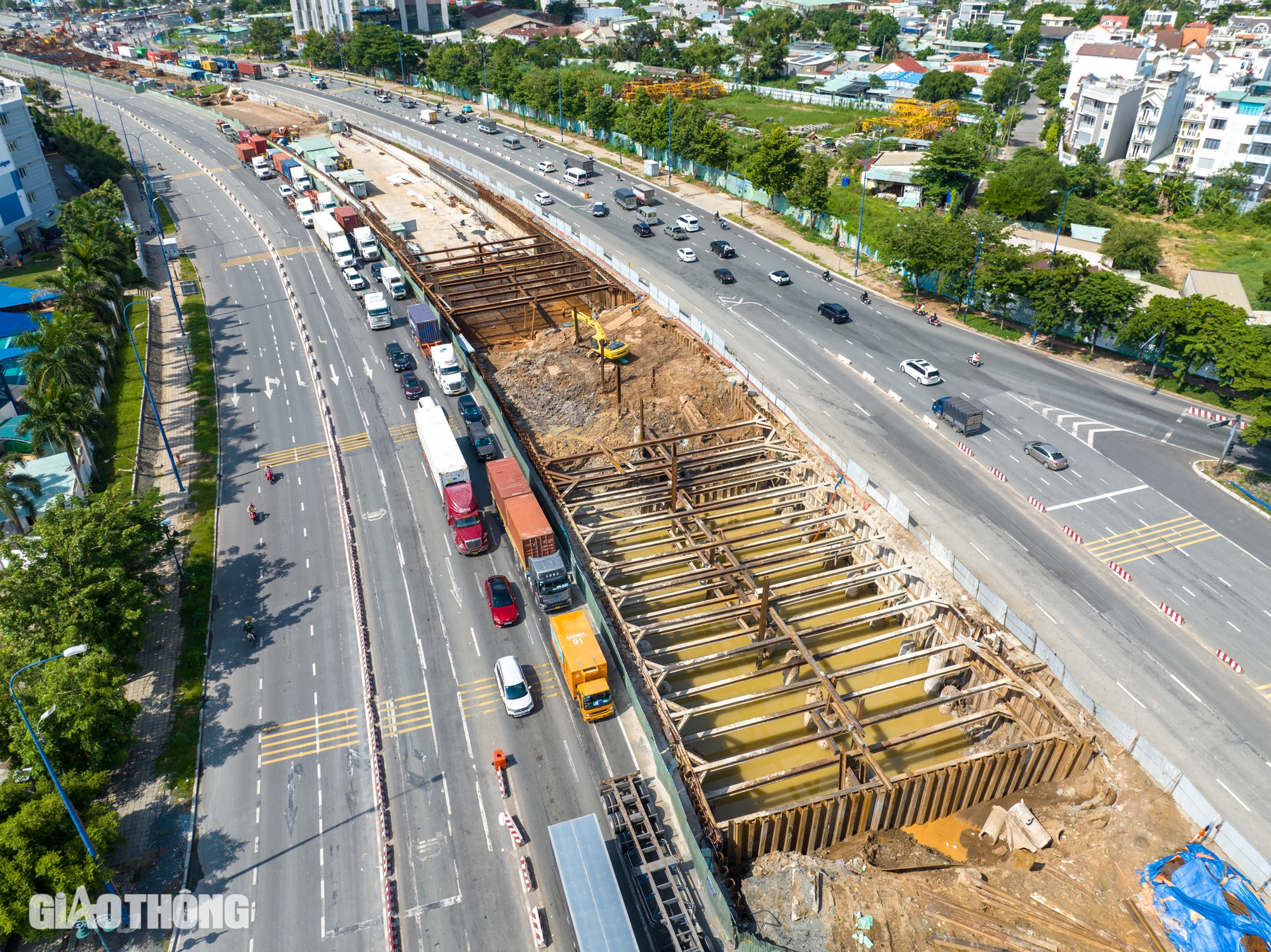 Chi&ecirc;m ngưỡng n&uacute;t giao 3 tầng 3.400 tỷ ở TP.HCM sau hơn 1,5 năm thi c&ocirc;ng- Ảnh 18.