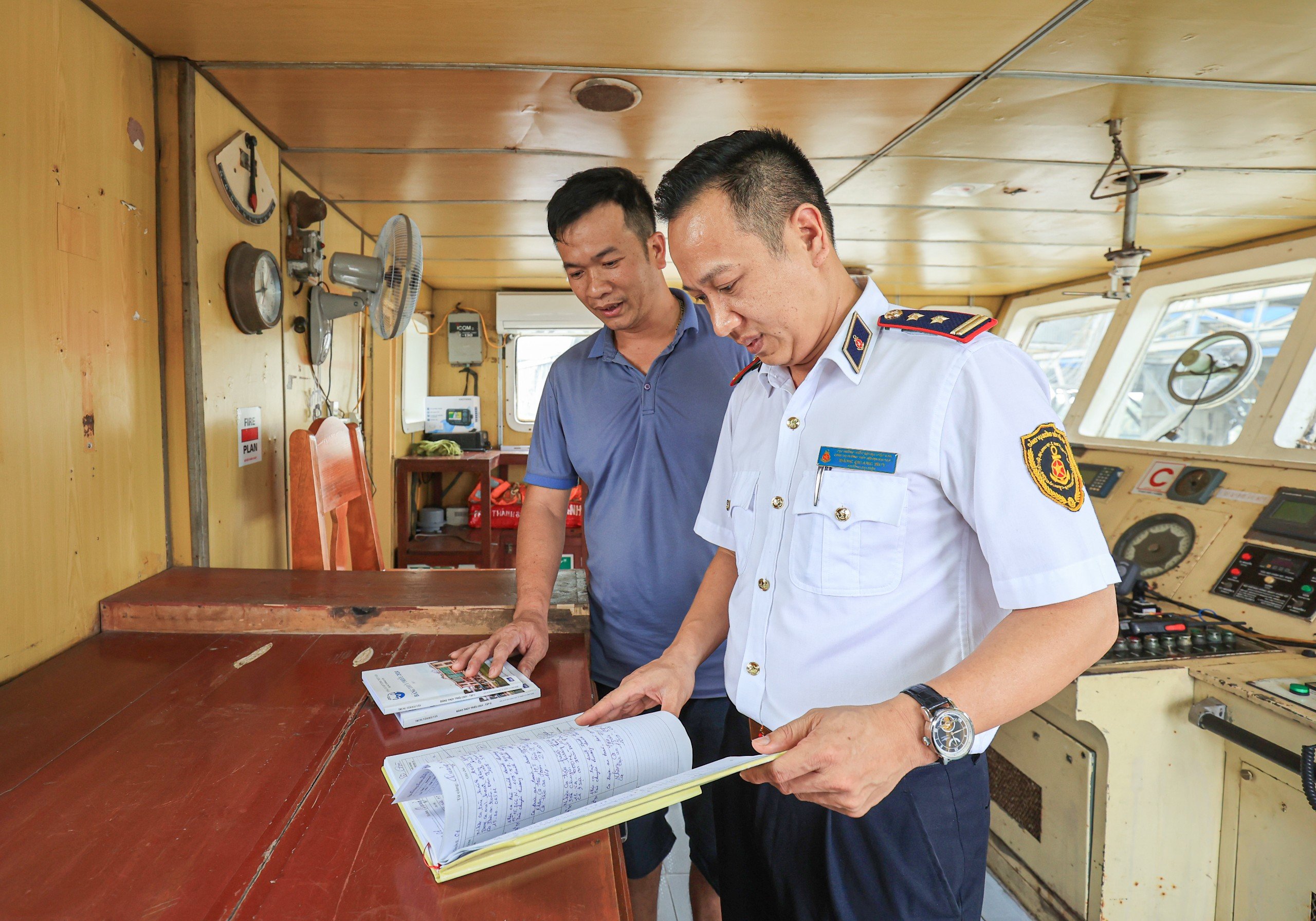 Sửa quy định về cấp chứng chỉ chuy&ecirc;n m&ocirc;n thuyền vi&ecirc;n phương tiện thuỷ nội địa- Ảnh 1.