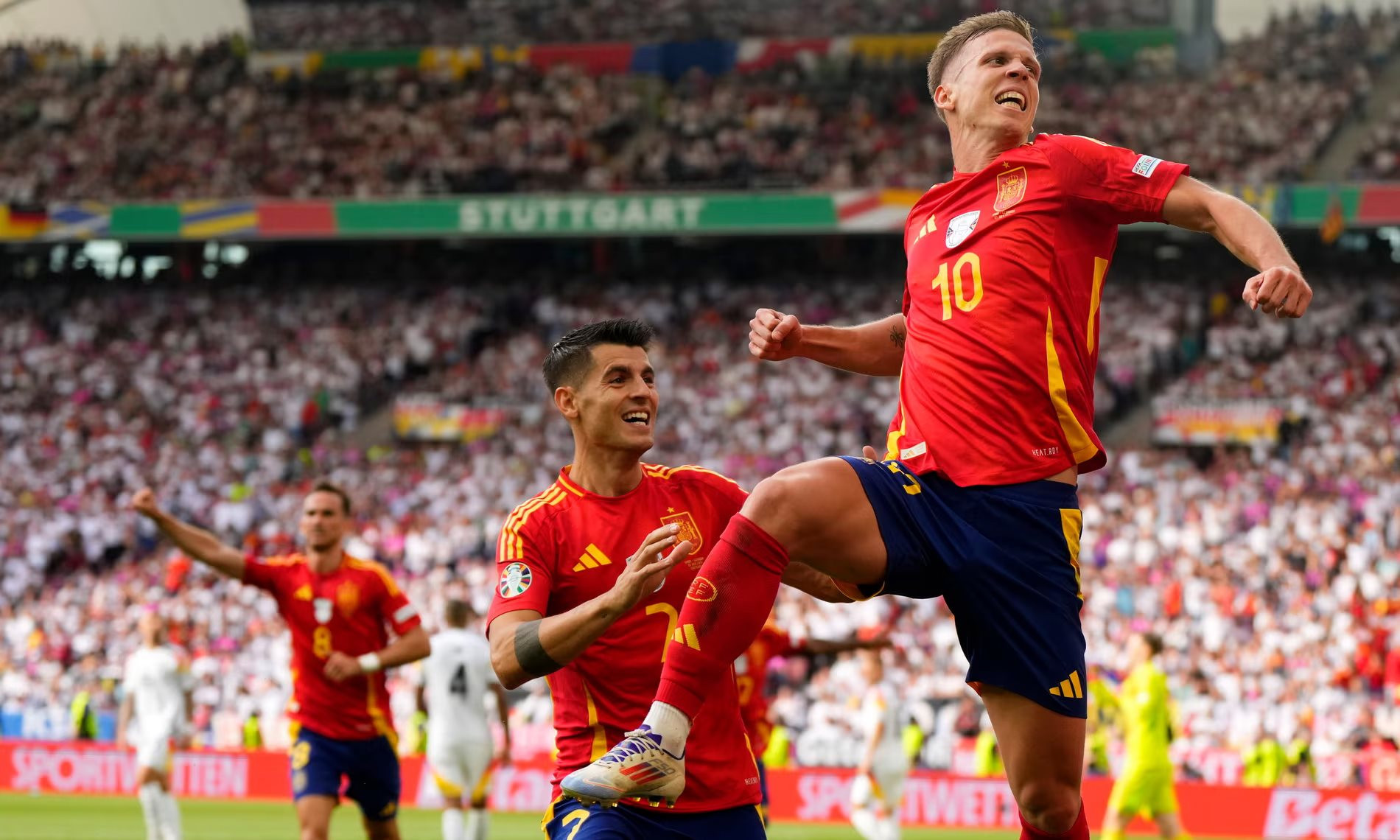 "Kẻ đ&oacute;ng thế" gi&uacute;p T&acirc;y Ban Nha giải cơn kh&aacute;t EURO sau hơn 1 thập kỷ?- Ảnh 1.