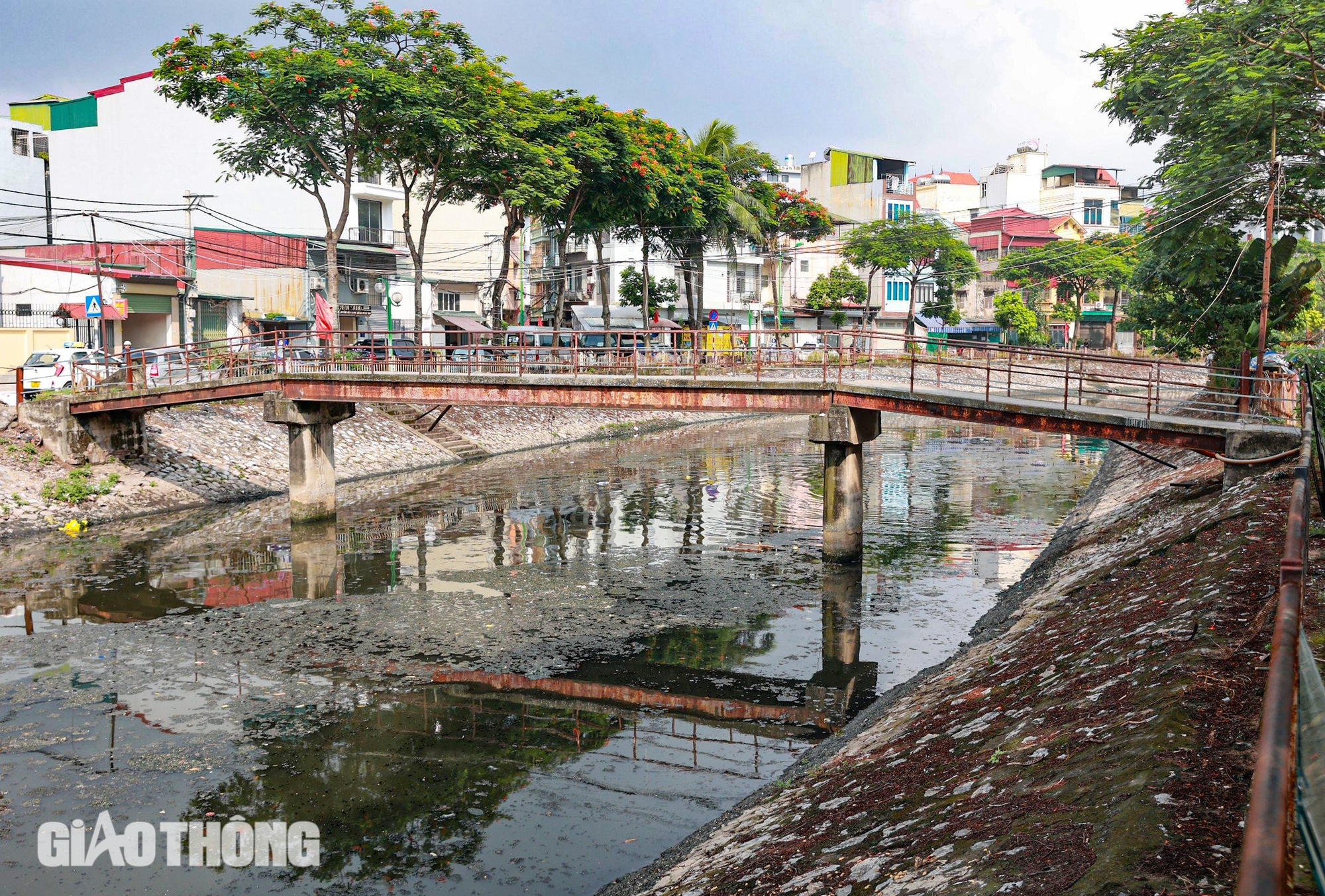 H&igrave;nh ảnh cầu yếu, cầu tạm tại H&agrave; Nội xuống cấp nghi&ecirc;m trọng- Ảnh 10.