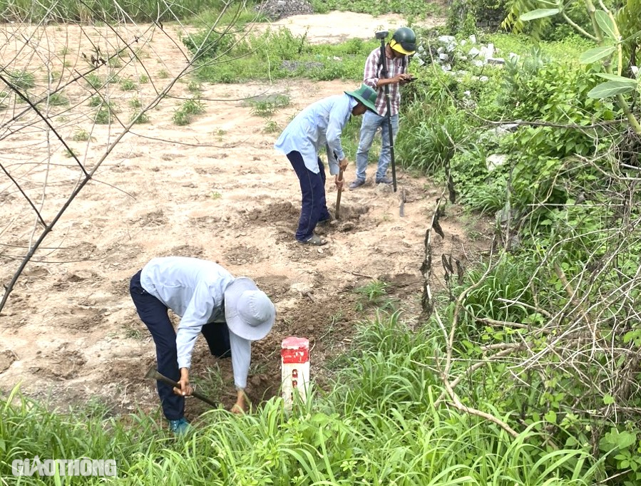 Khẩn trương b&agrave;n giao cọc mốc GPMB dự &aacute;n mở rộng QL28B- Ảnh 1.