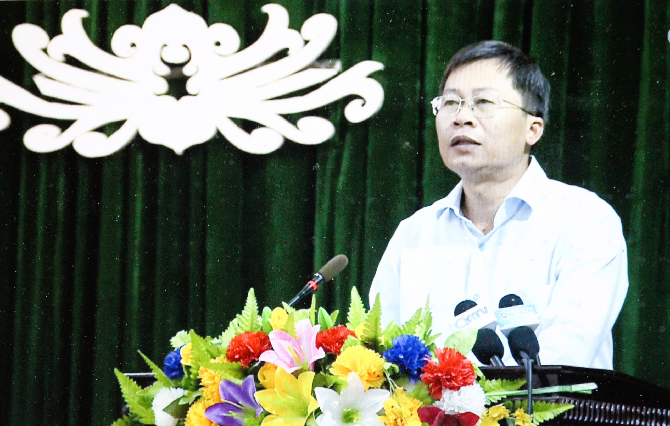 Quảng Trị: Chủ đầu tư giải trình gì về dự án đường 65 tỷ gần 3 năm chỉ mới bóc phong hóa?- Ảnh 3. Quảng Trị: Chủ đầu tư giải trình gì về dự án đường 65 tỷ gần 3 năm chỉ mới bóc phong hóa?- Ảnh 3.