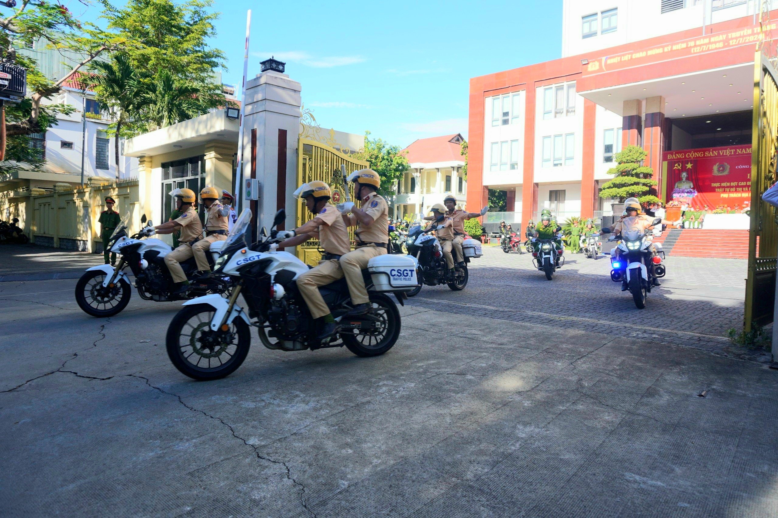 Đ&agrave; Nẵng ch&iacute;nh thức cắm chốt lực lượng CSGT tại x&atilde;, phường- Ảnh 1.