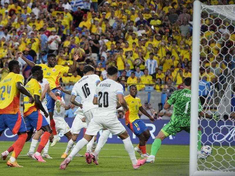 Kết quả b&oacute;ng đ&aacute; Uruguay vs Colombia: Chiến thắng quả cảm- Ảnh 1.