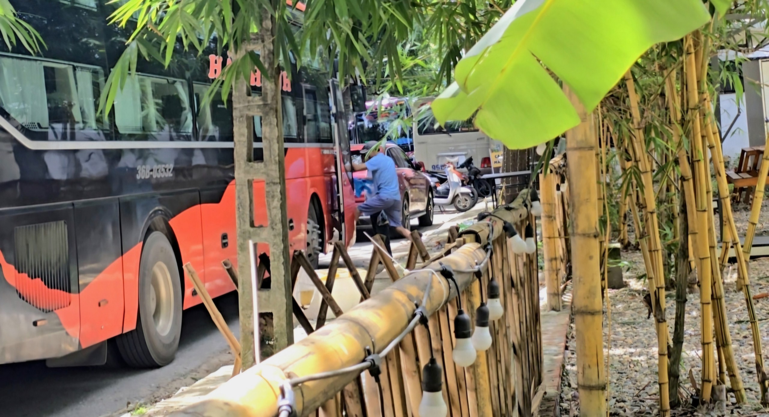 B&aacute;t nh&aacute;o xe kh&aacute;ch Thanh Ho&aacute; - H&agrave; Nội: Xử nghi&ecirc;m sau phản &aacute;nh của B&aacute;o Giao th&ocirc;ng- Ảnh 2.