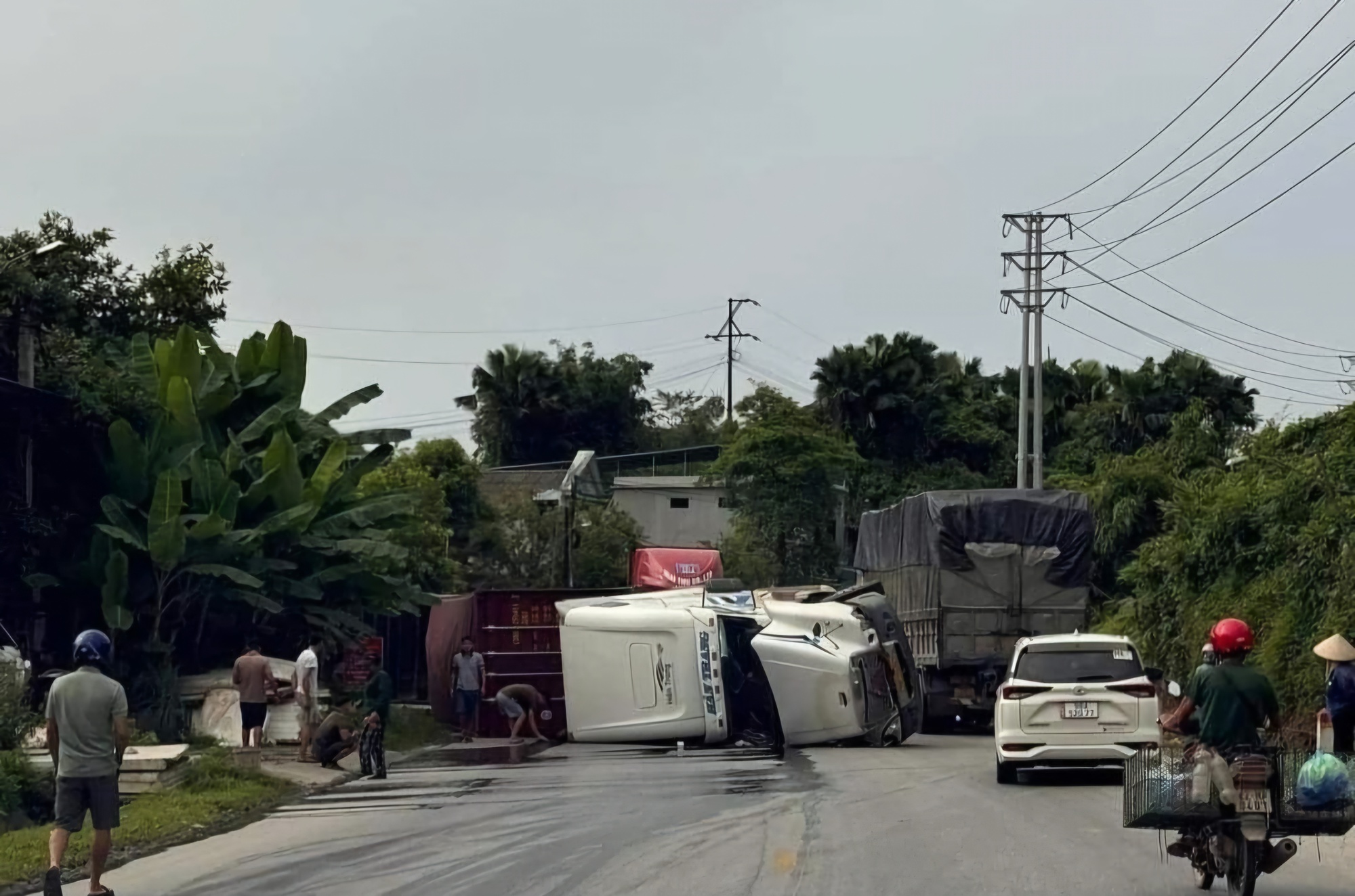 Tin tức tai nạn giao th&ocirc;ng mới nhất ng&agrave;y h&ocirc;m nay 13/7/2024- Ảnh 3.