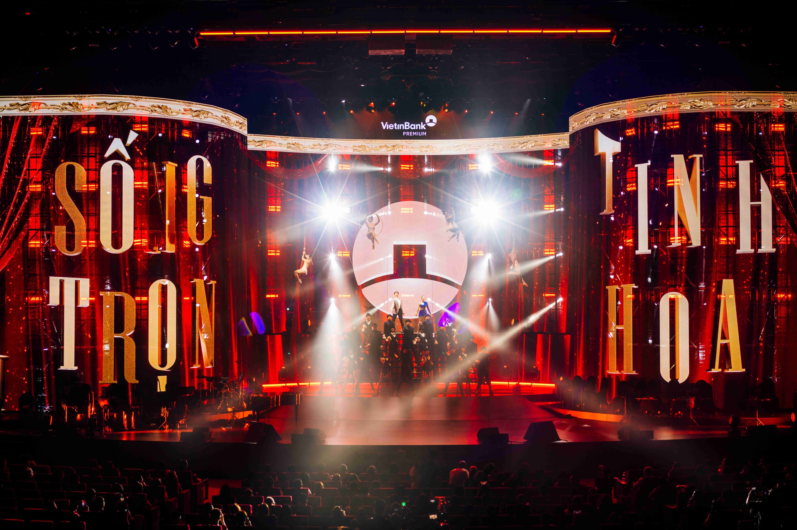 Mỹ T&acirc;m, H&agrave; Anh Tuấn v&agrave; d&agrave;n sao Việt &ldquo;Sống trọn tinh hoa&rdquo; c&ugrave;ng VietinBank Premium- Ảnh 1.