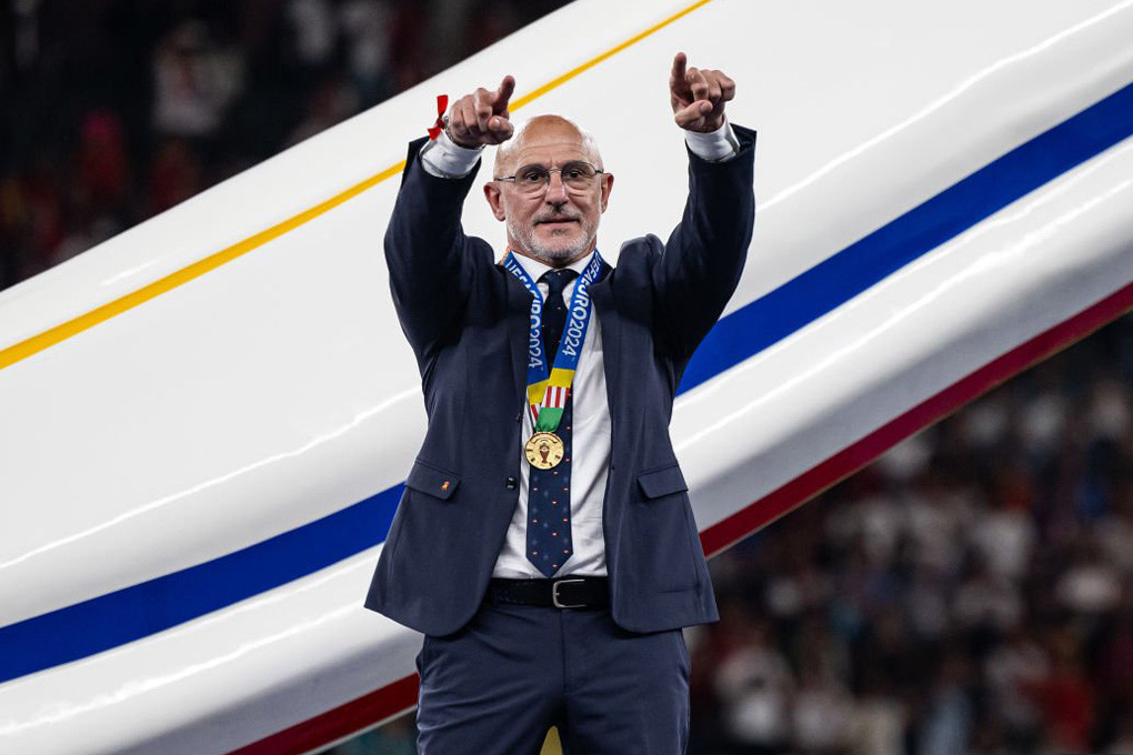 V&ocirc; địch EURO 2024, HLV T&acirc;y Ban Nha khiến tất cả ngả mũ th&aacute;n phục v&igrave; điều n&agrave;y- Ảnh 1.
