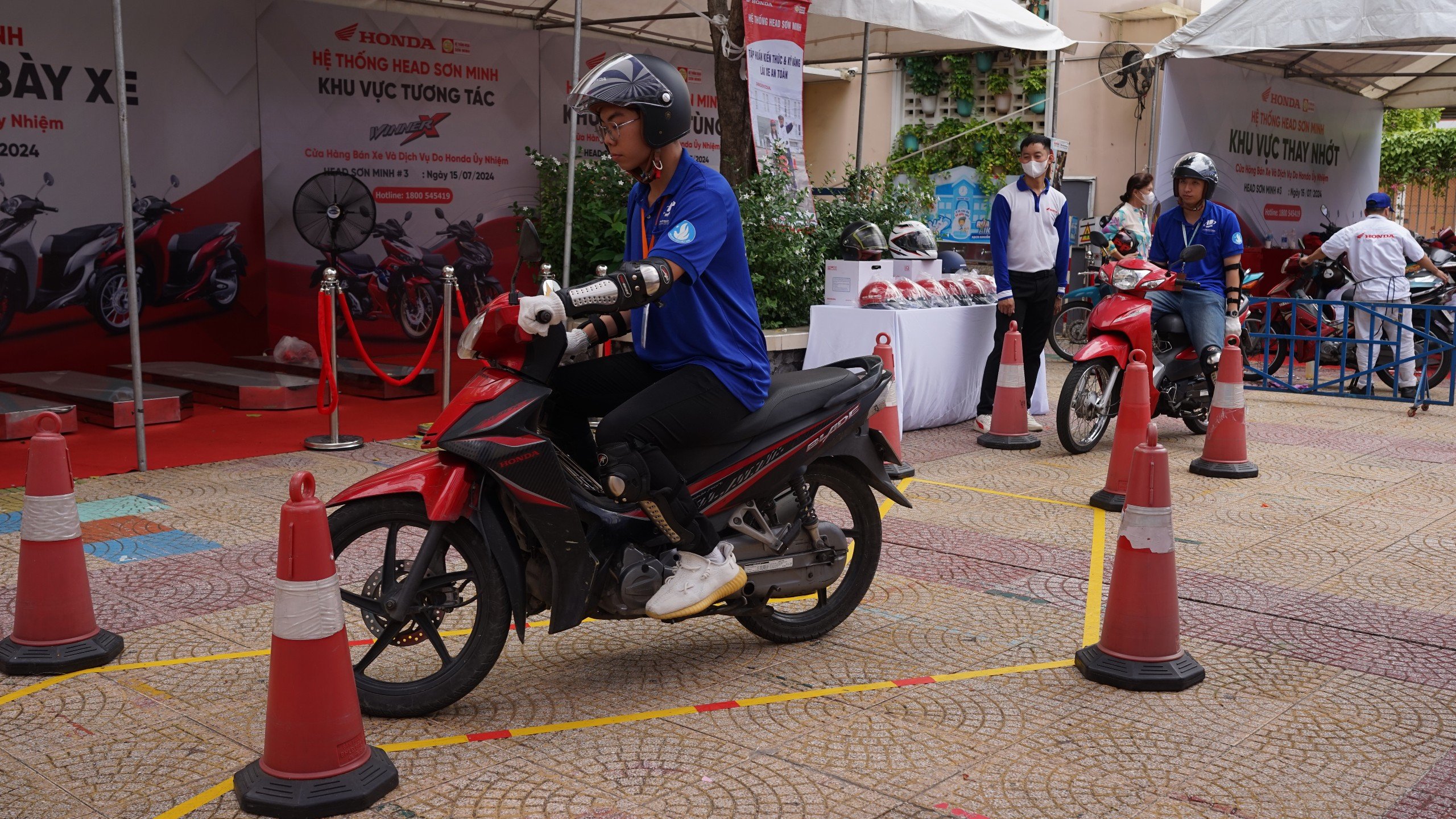 HEAD Sơn Minh tập huấn ATGT cho h&agrave;ng trăm đo&agrave;n vi&ecirc;n thanh ni&ecirc;n- Ảnh 1.