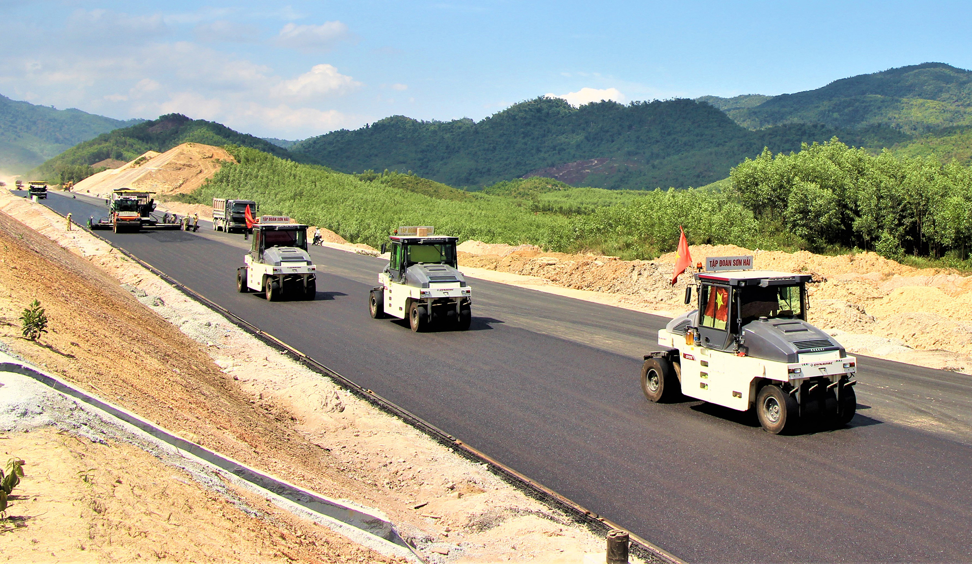 Chạy nước r&uacute;t ho&agrave;n th&agrave;nh 3.000km cao tốc- Ảnh 3.