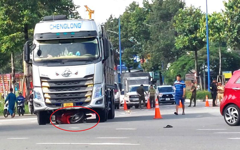 Hiện trường vụ tai nạn - Ảnh: Hương Chi. Hiện trường vụ tai nạn - Ảnh: Hương Chi.