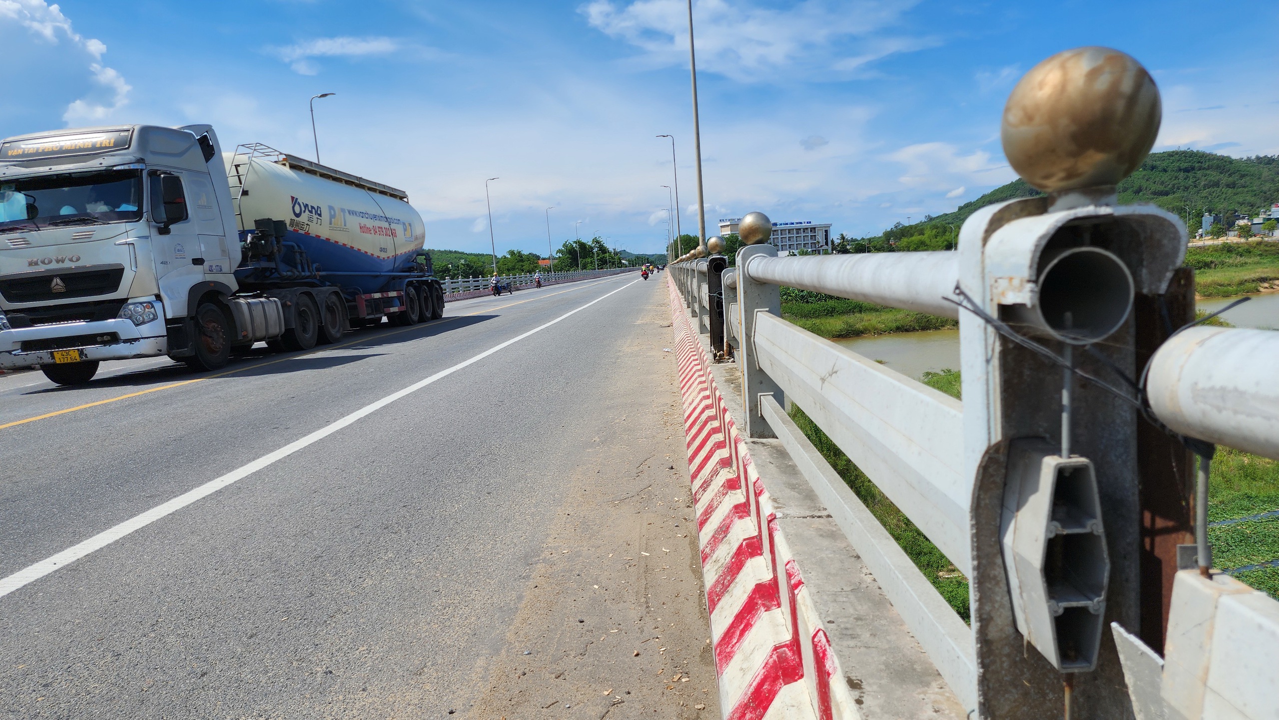 V&igrave; sao cầu Tr&agrave; Kh&uacute;c 2 qua Quảng Ng&atilde;i phải "đ&oacute;ng cửa" trong 2 th&aacute;ng?- Ảnh 6.
