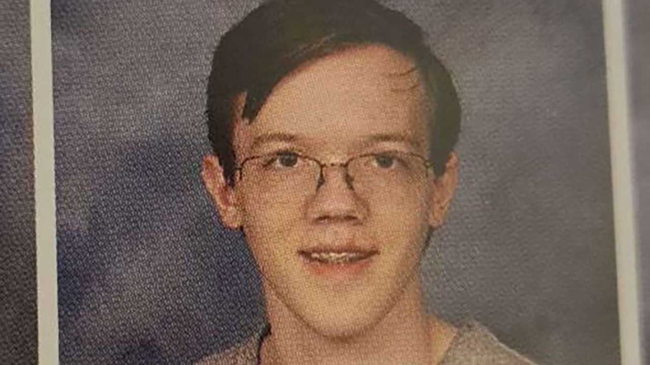 Tay súng 20 tuổi làm gì trước ngày ám sát ông Donald Trump?- Ảnh 1. Tay súng 20 tuổi làm gì trước ngày ám sát ông Donald Trump?- Ảnh 1.