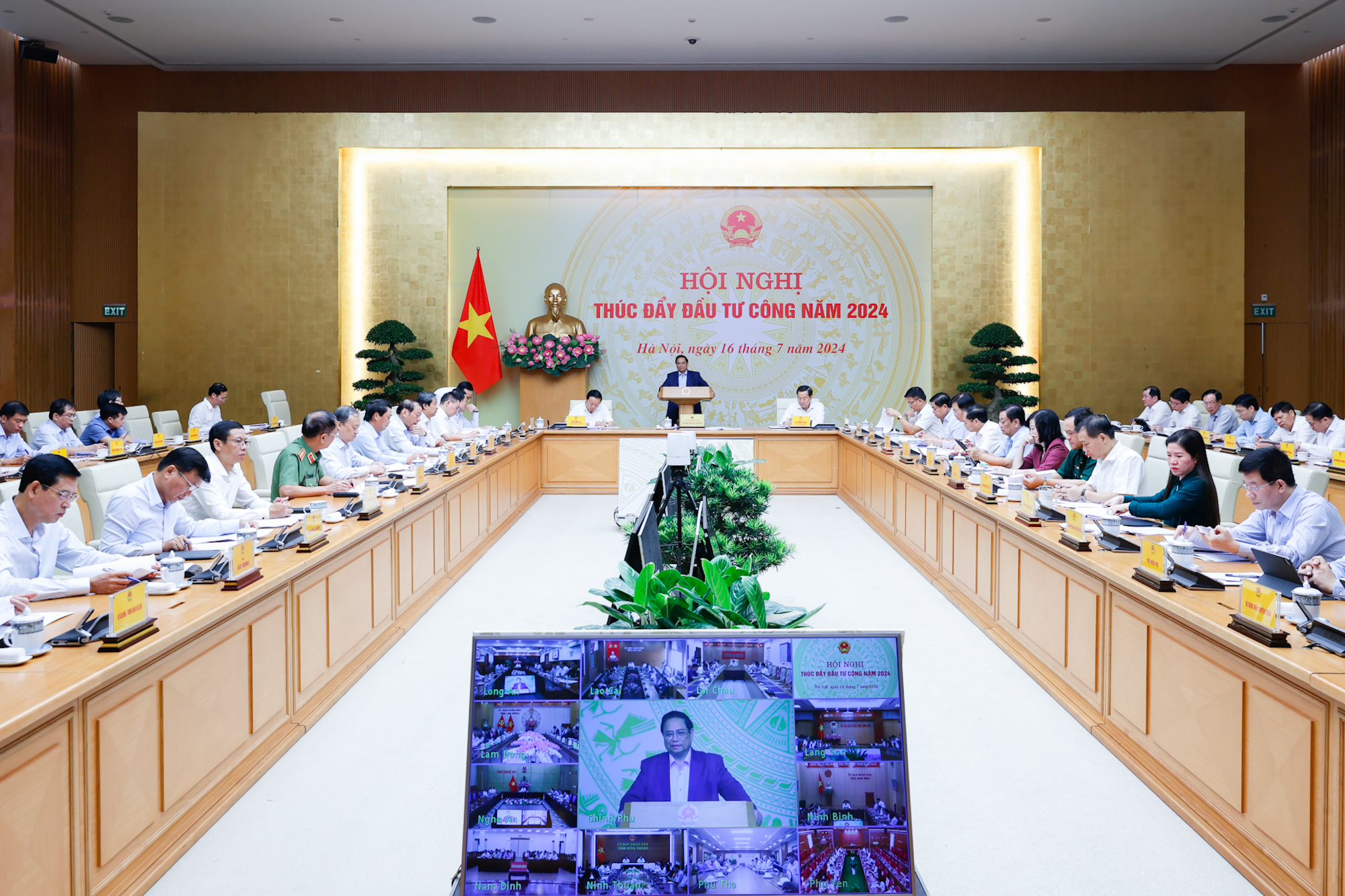 Thúc đẩy đầu tư công để triển khai đột phá chiến lược về hạ tầng giao thông- Ảnh 2. Thúc đẩy đầu tư công để triển khai đột phá chiến lược về hạ tầng giao thông- Ảnh 2.