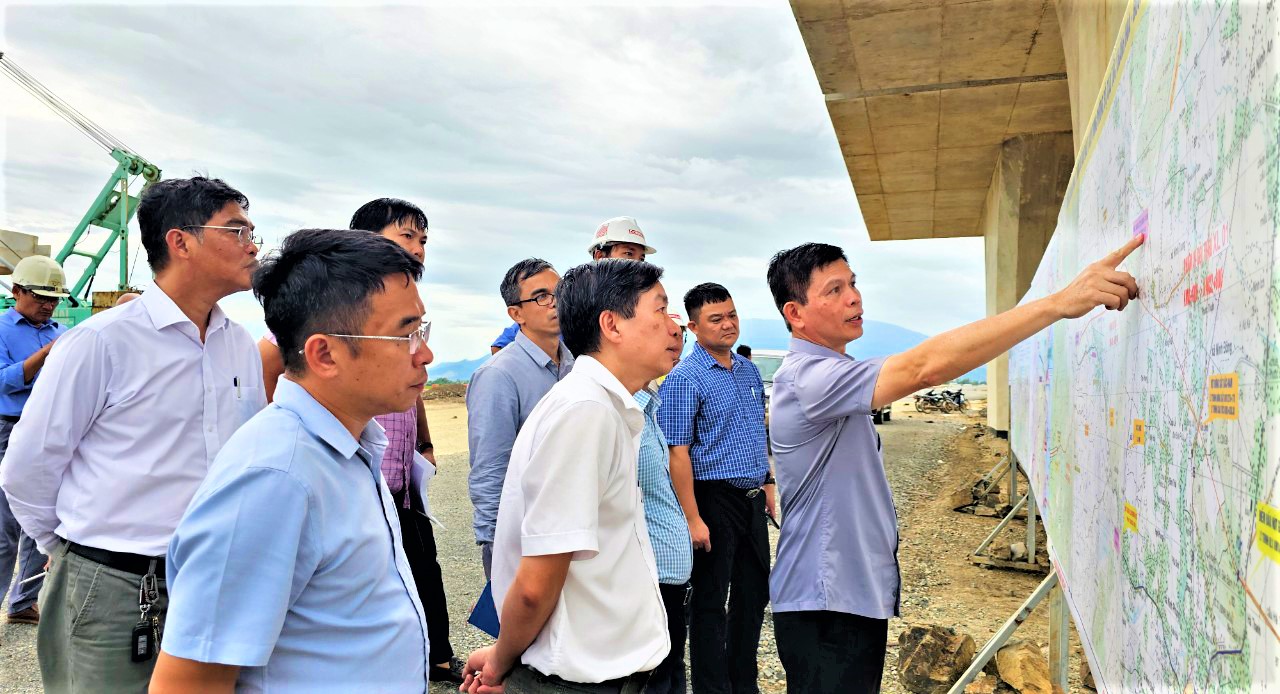 Chủ động phương &aacute;n thi c&ocirc;ng cao tốc Kh&aacute;nh H&ograve;a - Bu&ocirc;n Ma Thuột trước m&ugrave;a mưa- Ảnh 1.