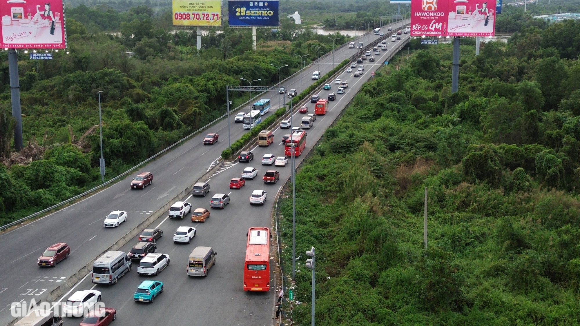 Doanh nghiệp vận tải n&oacute;i g&igrave; về đề xuất hạn chế xe đầu k&eacute;o l&ecirc;n cao tốc Long Th&agrave;nh?- Ảnh 2.