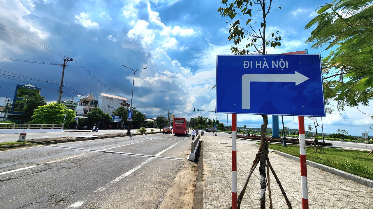 Đ&oacute;ng cầu Tr&agrave; Kh&uacute;c 2: Đổi hướng lưu th&ocirc;ng cho xe từ Nam ra Bắc- Ảnh 4.