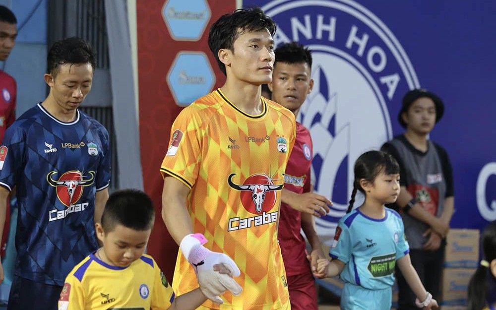 HLV Park Hang-seo có thể làm khó tuyển Việt Nam tại AFF Cup 2024?- Ảnh 1. Người hùng Thường Châu có bến đỗ bất ngờ sau khi từ chối đội bóng nhà bầu Đức