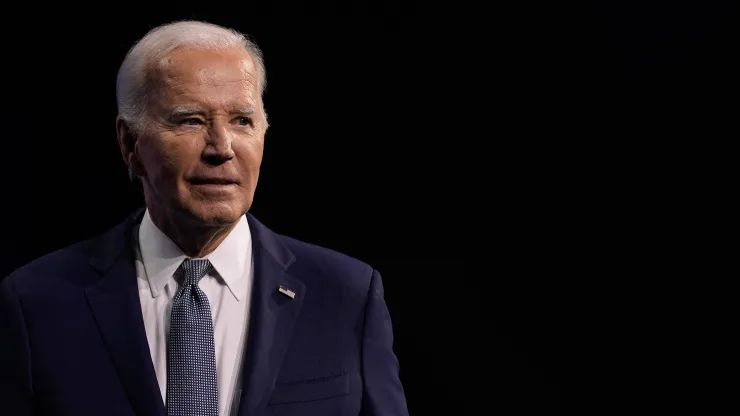 Tổng thống Mỹ Biden h&eacute; lộ khả năng dừng chạy đua v&agrave;o Nh&agrave; Trắng- Ảnh 1.