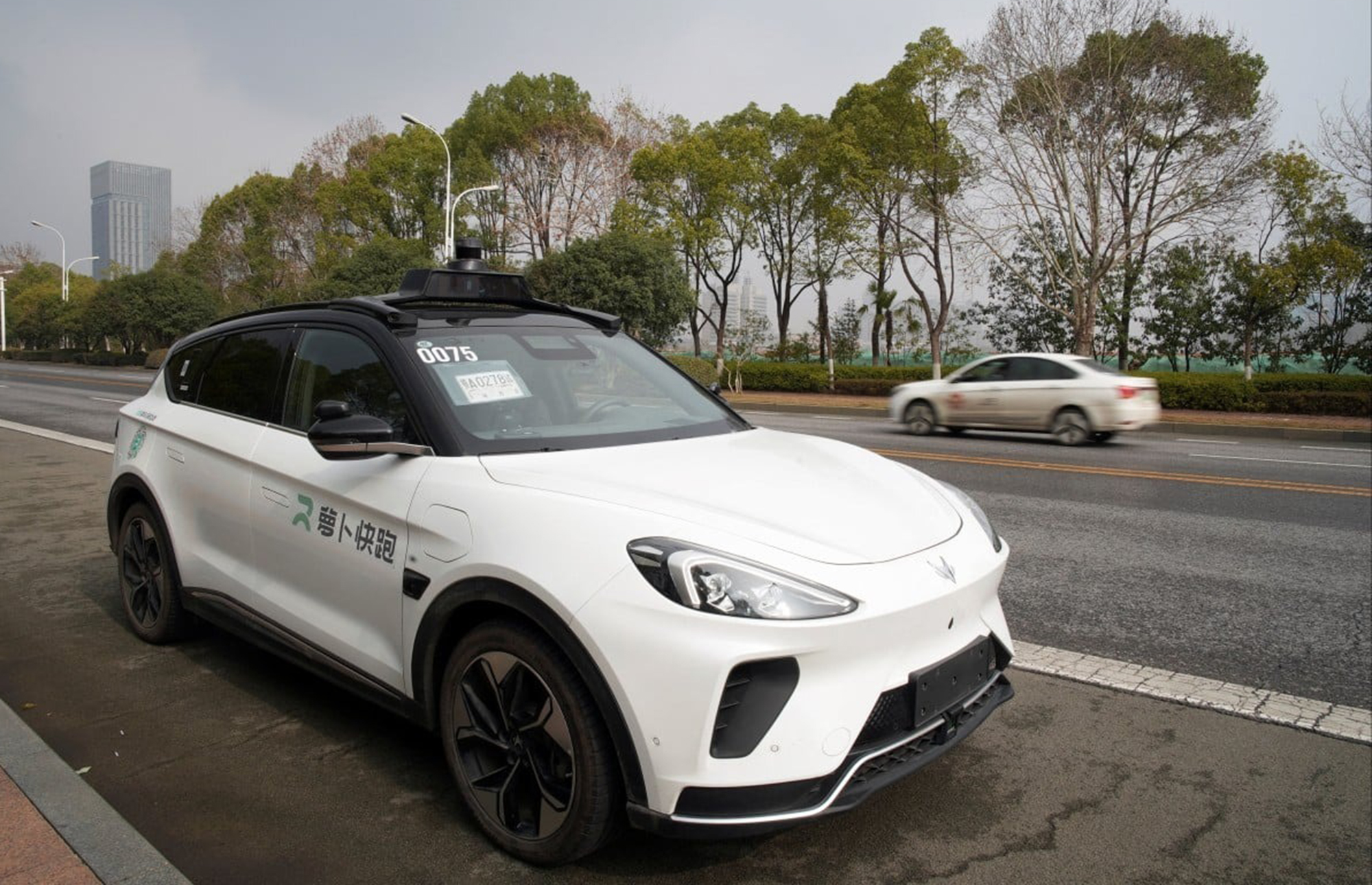 Trung Quốc:&nbsp;Taxi truyền thống lo mất kh&aacute;ch v&igrave; nở rộ xe tự l&aacute;i- Ảnh 1.