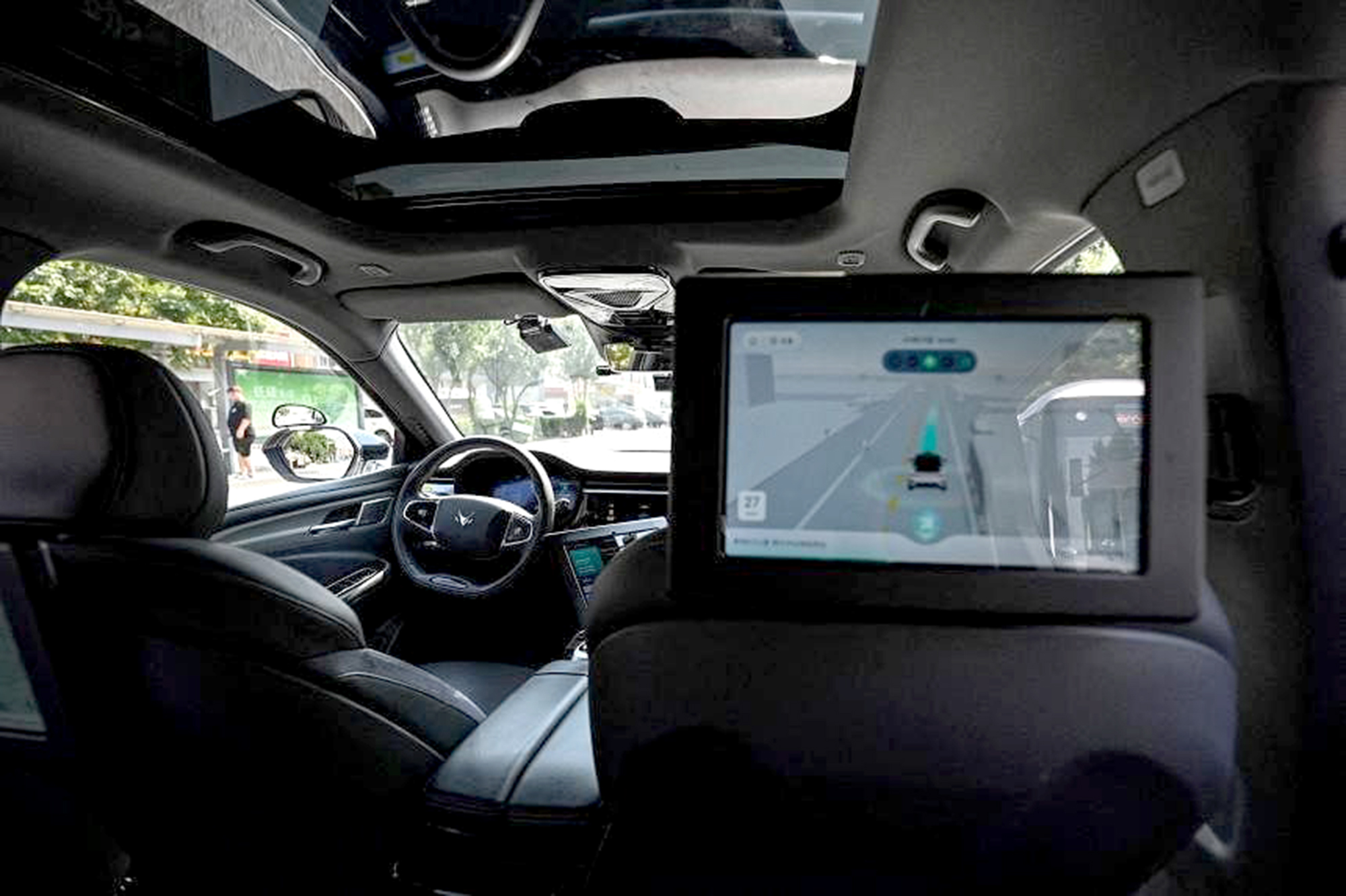 Trung Quốc:&nbsp;Taxi truyền thống lo mất kh&aacute;ch v&igrave; nở rộ xe tự l&aacute;i- Ảnh 2.