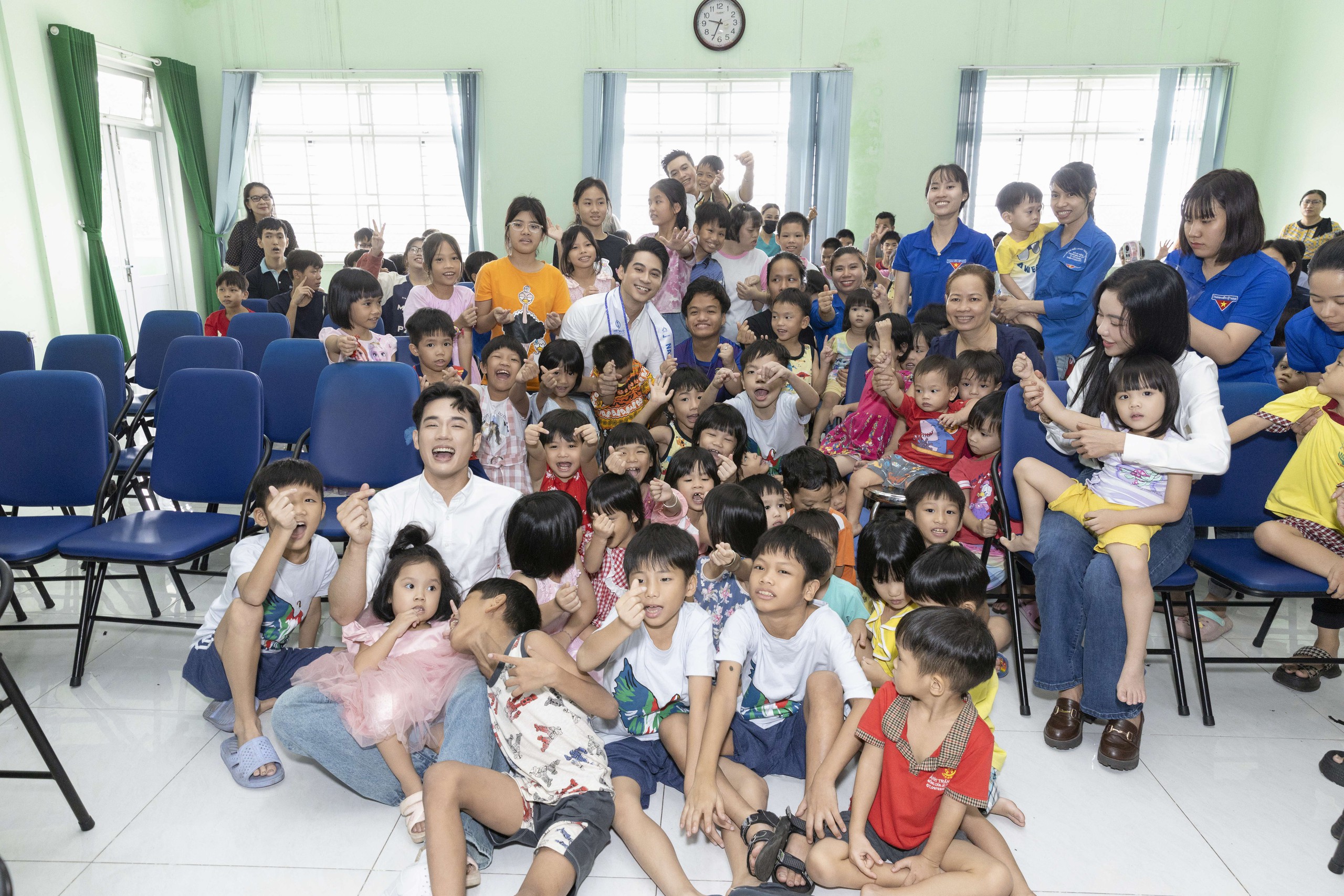 Nam vương Việt Nam về nơi ở cũ của Pax Thi&ecirc;n, nghe t&acirc;m sự của &ocirc;ng bố c&oacute; 200 con nhỏ- Ảnh 5.