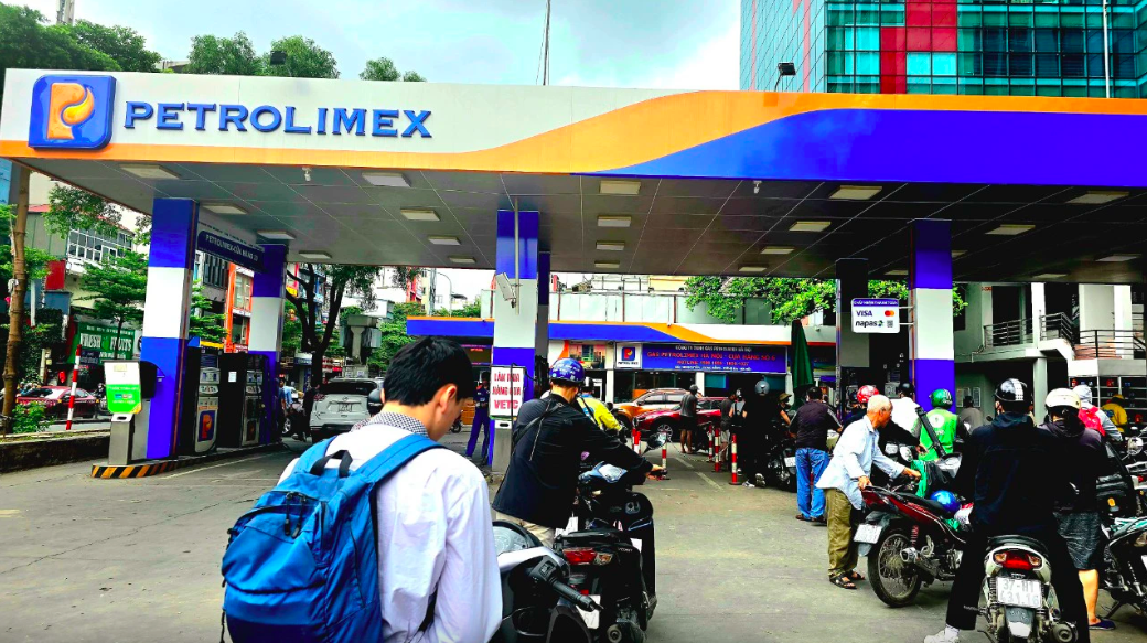 Ph&oacute; thủ tướng y&ecirc;u cầu nghi&ecirc;n cứu th&agrave;nh lập s&agrave;n xăng dầu, b&aacute;o c&aacute;o trong th&aacute;ng 7- Ảnh 1.