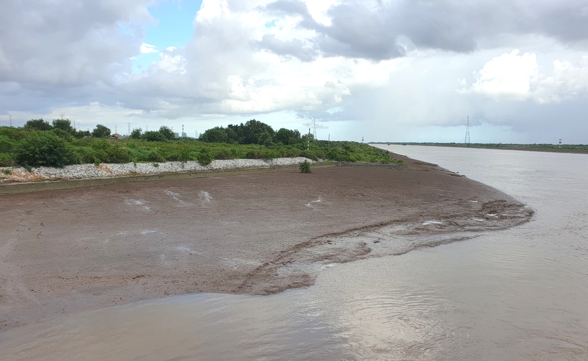 Khi n&agrave;o nạo v&eacute;t bến ph&agrave; K&ecirc;nh Tắt, L&aacute;ng Sắt ở Tr&agrave; Vinh?- Ảnh 2.