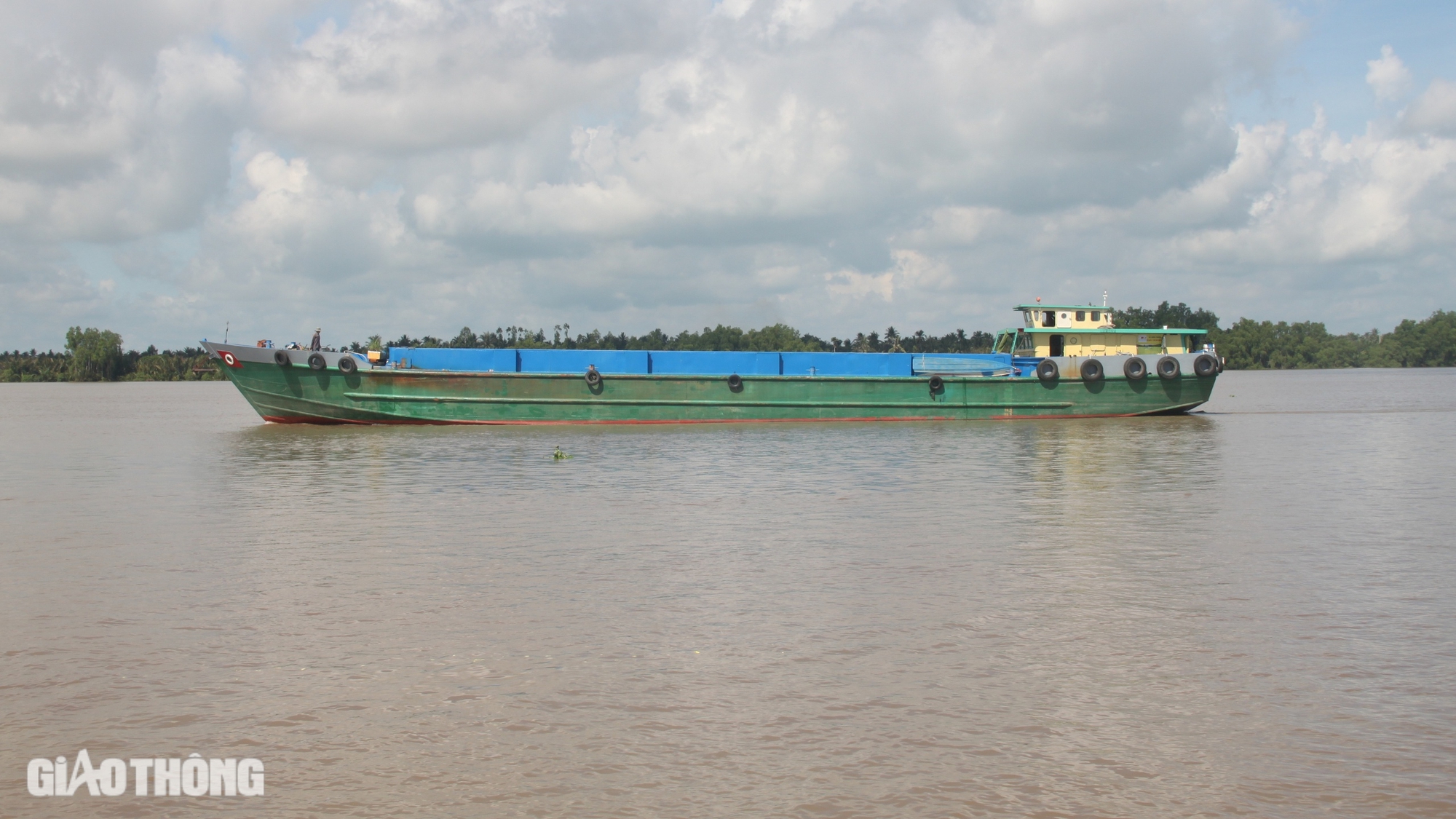 Khẩn trương đưa c&aacute;t về c&ocirc;ng trường cao tốc ở S&oacute;c Trăng- Ảnh 5.