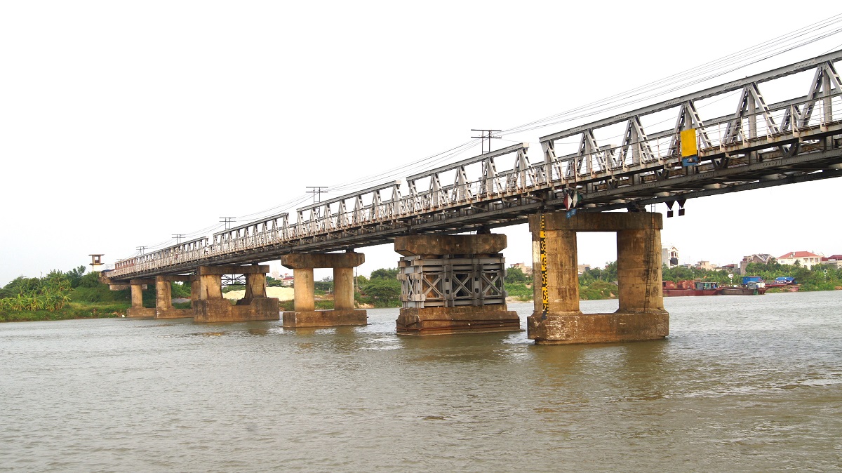 Cần 425 tỷ đồng sửa chữa hai cầu đường sắt Long Bi&ecirc;n, Ph&uacute; Lương- Ảnh 2.