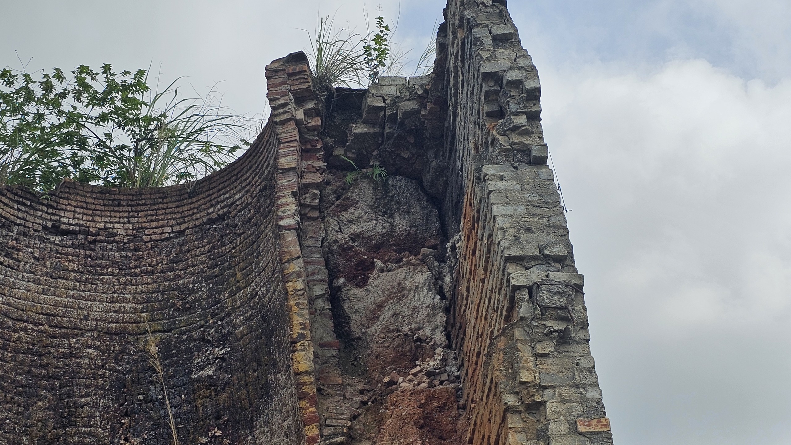 Bất an những l&ograve; v&ocirc;i bỏ hoang tại Hải Ph&ograve;ng- Ảnh 9.